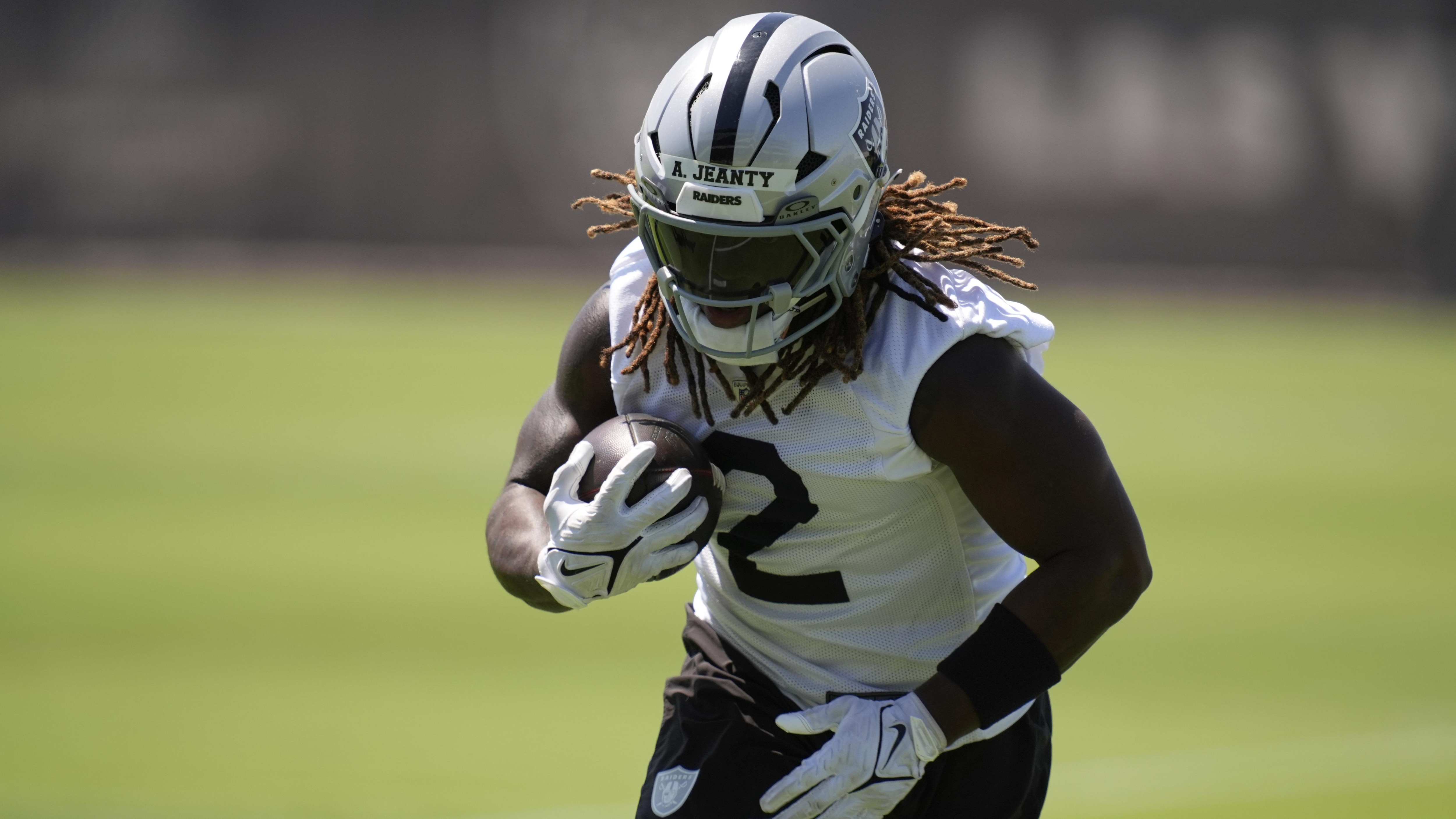 Fantasy Football 2025 Mock Draft Strategy, Cheat Sheet Entering Preseason Week 1