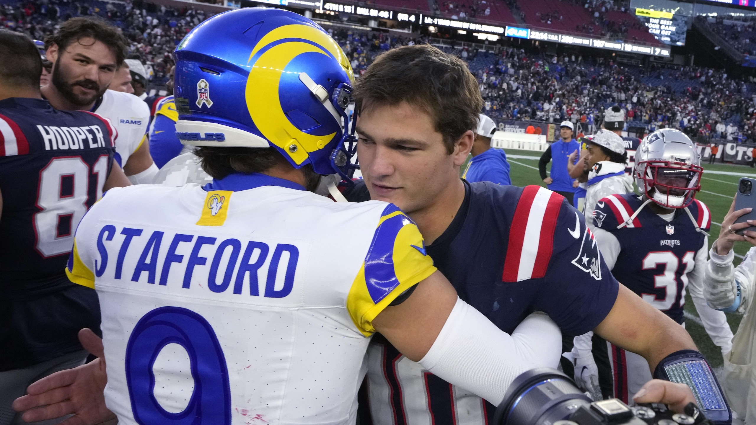Rams Patriots Football