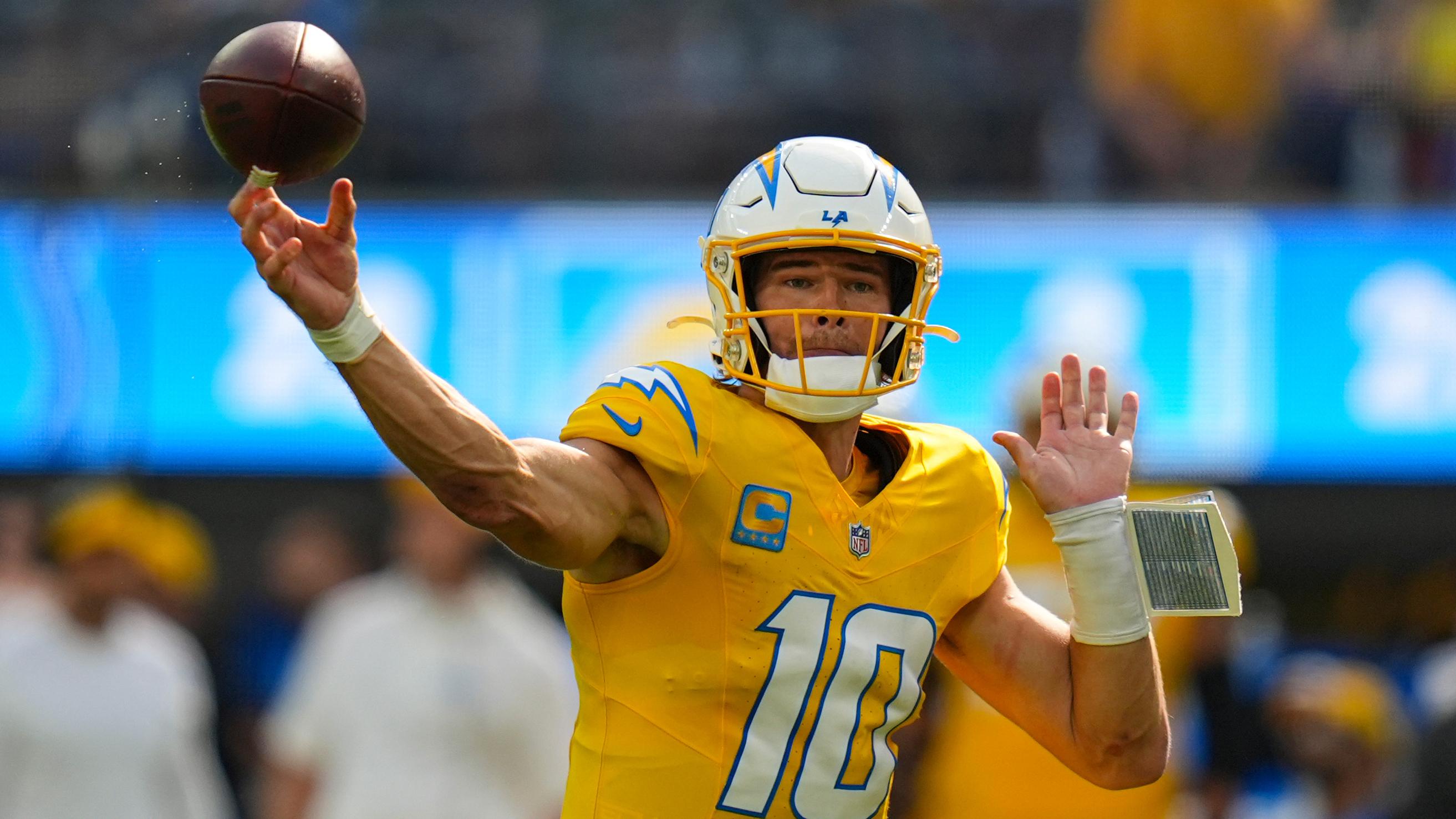 Colts Chargers Football