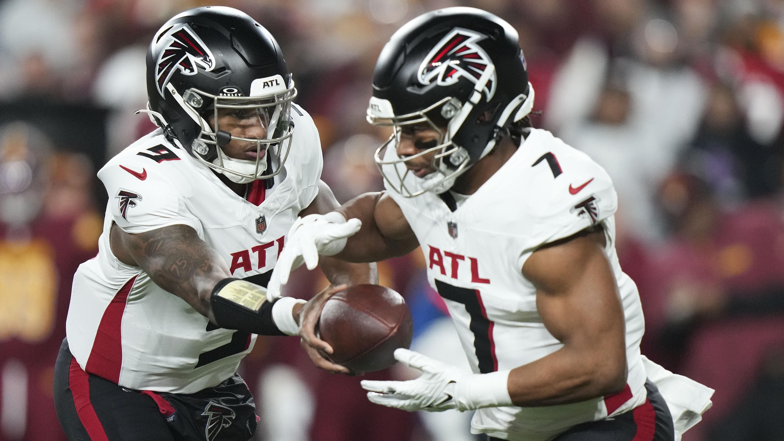 Falcons Commanders Football
