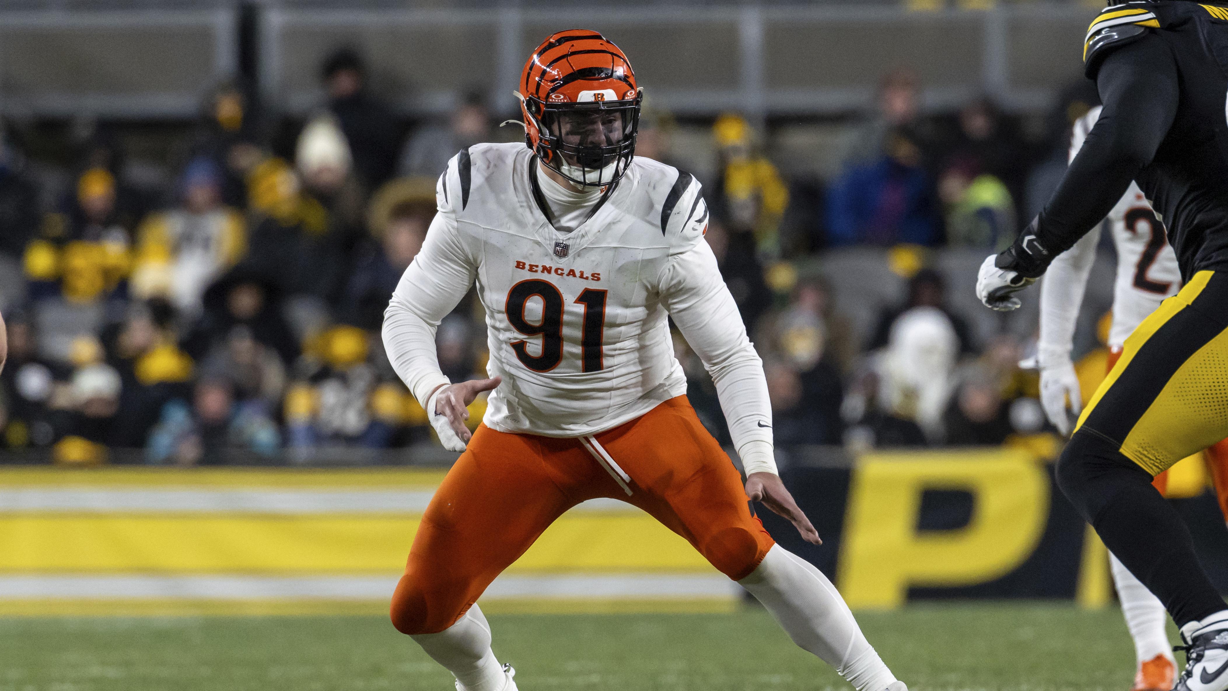 Trey Hendrickson Reportedly Will End Holdout, Still Not Close to New Bengals Contract