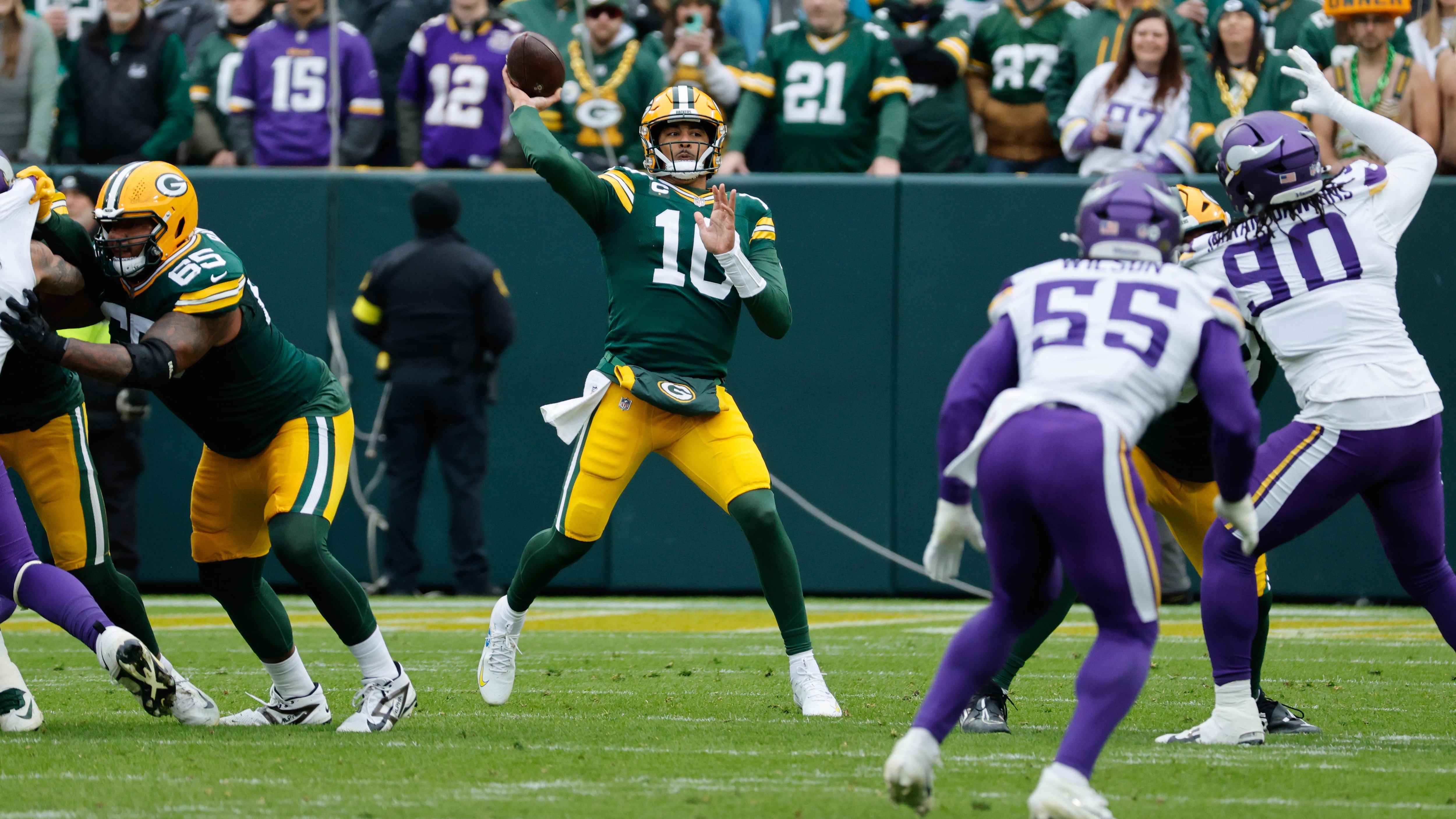 Vikings Packers Football