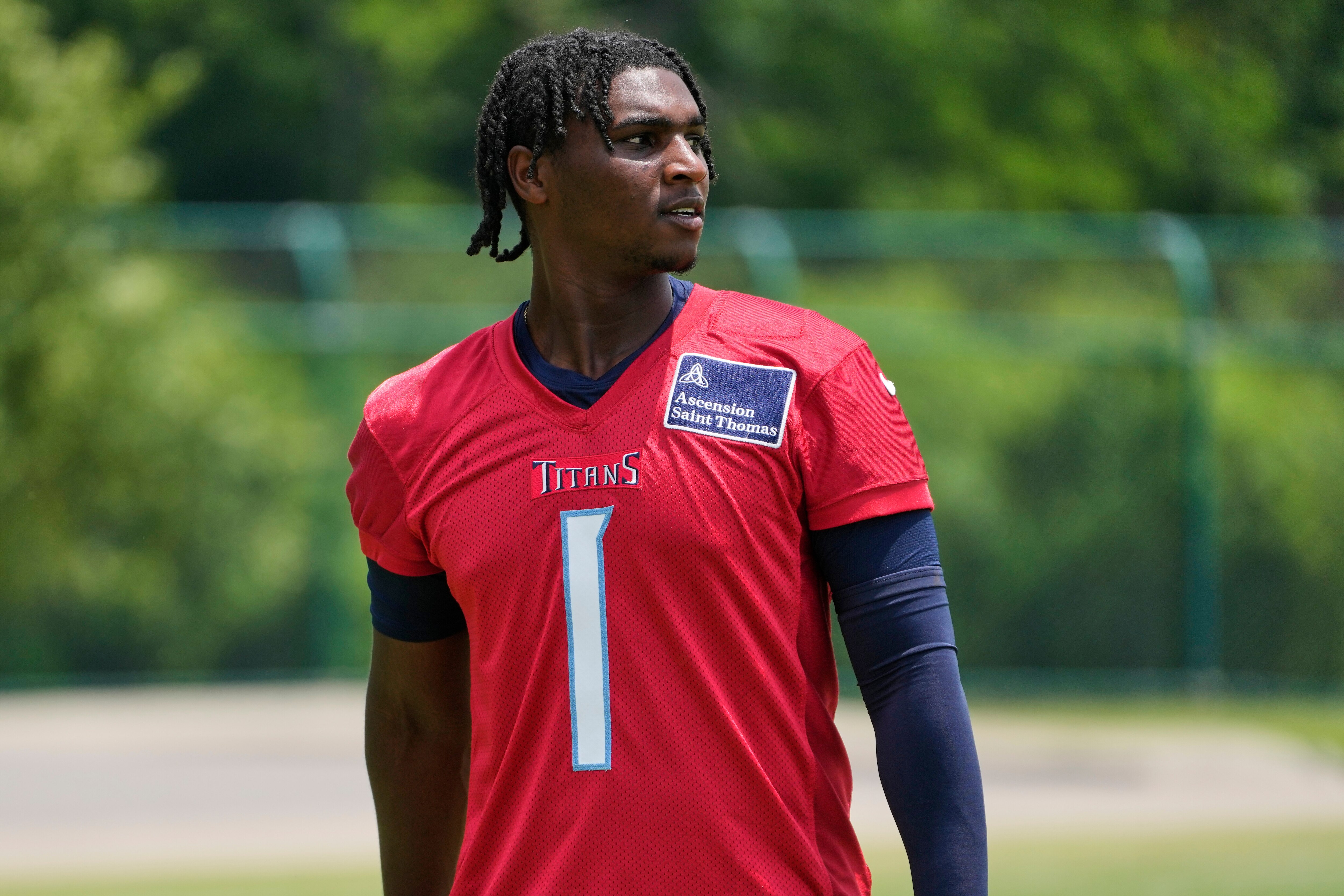Tennessee Titans quarterback Cam Ward
