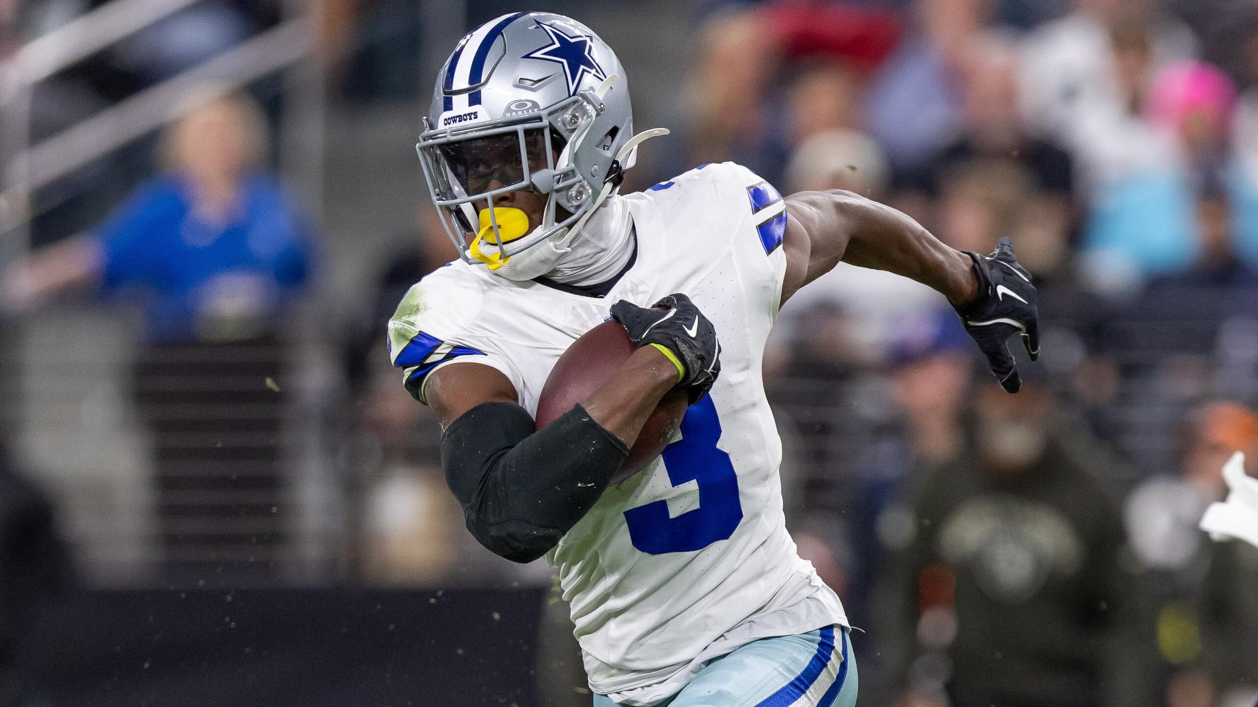 Cowboys Raiders Football