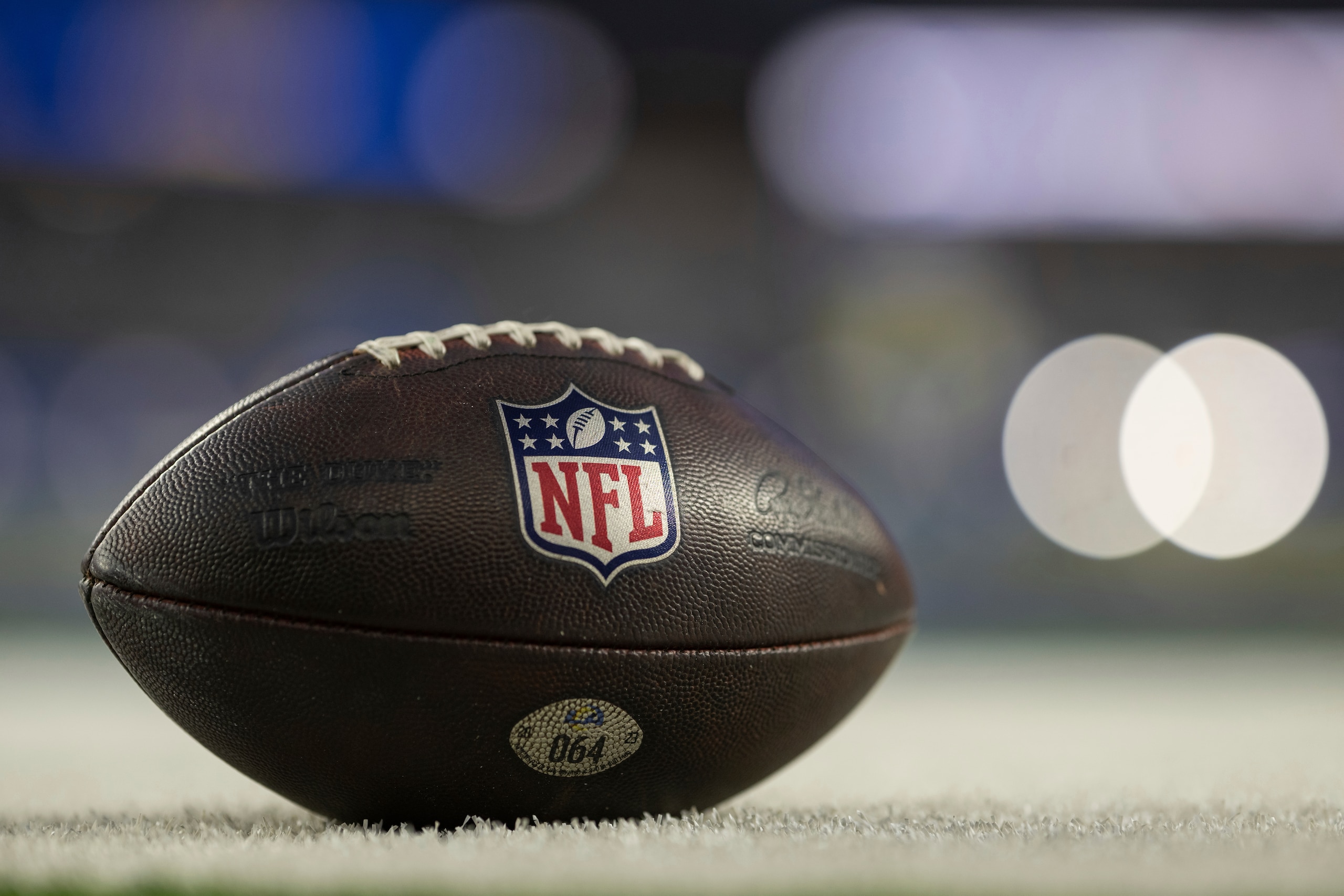 Eagles Rams Football