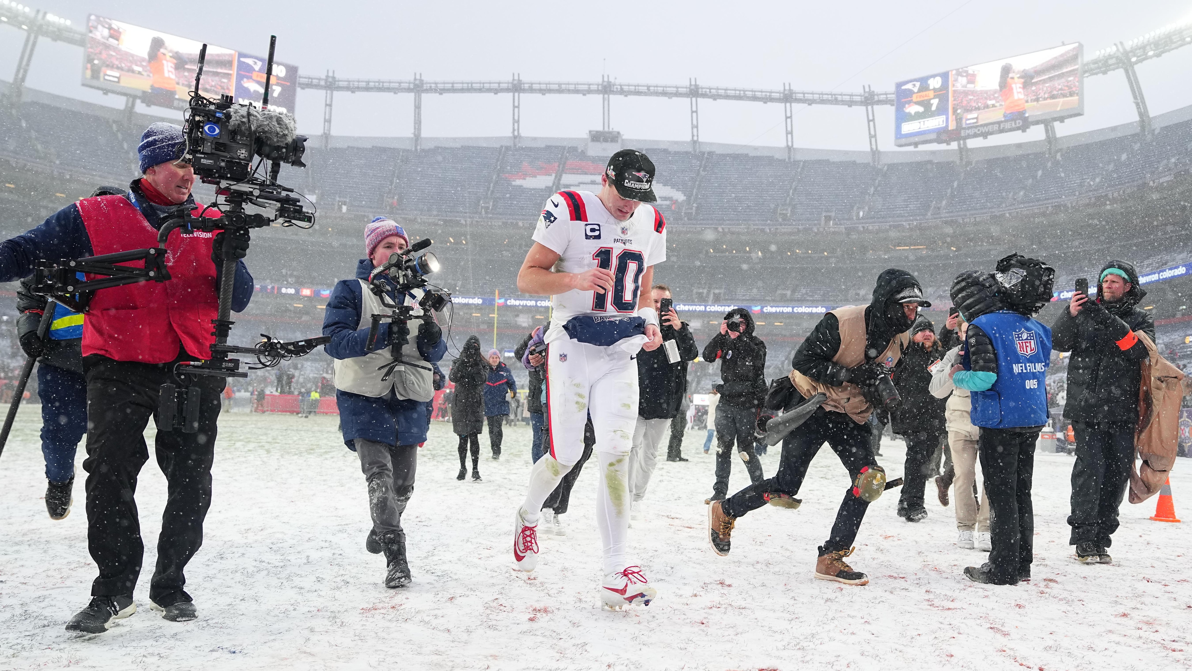 Patriots Broncos Football