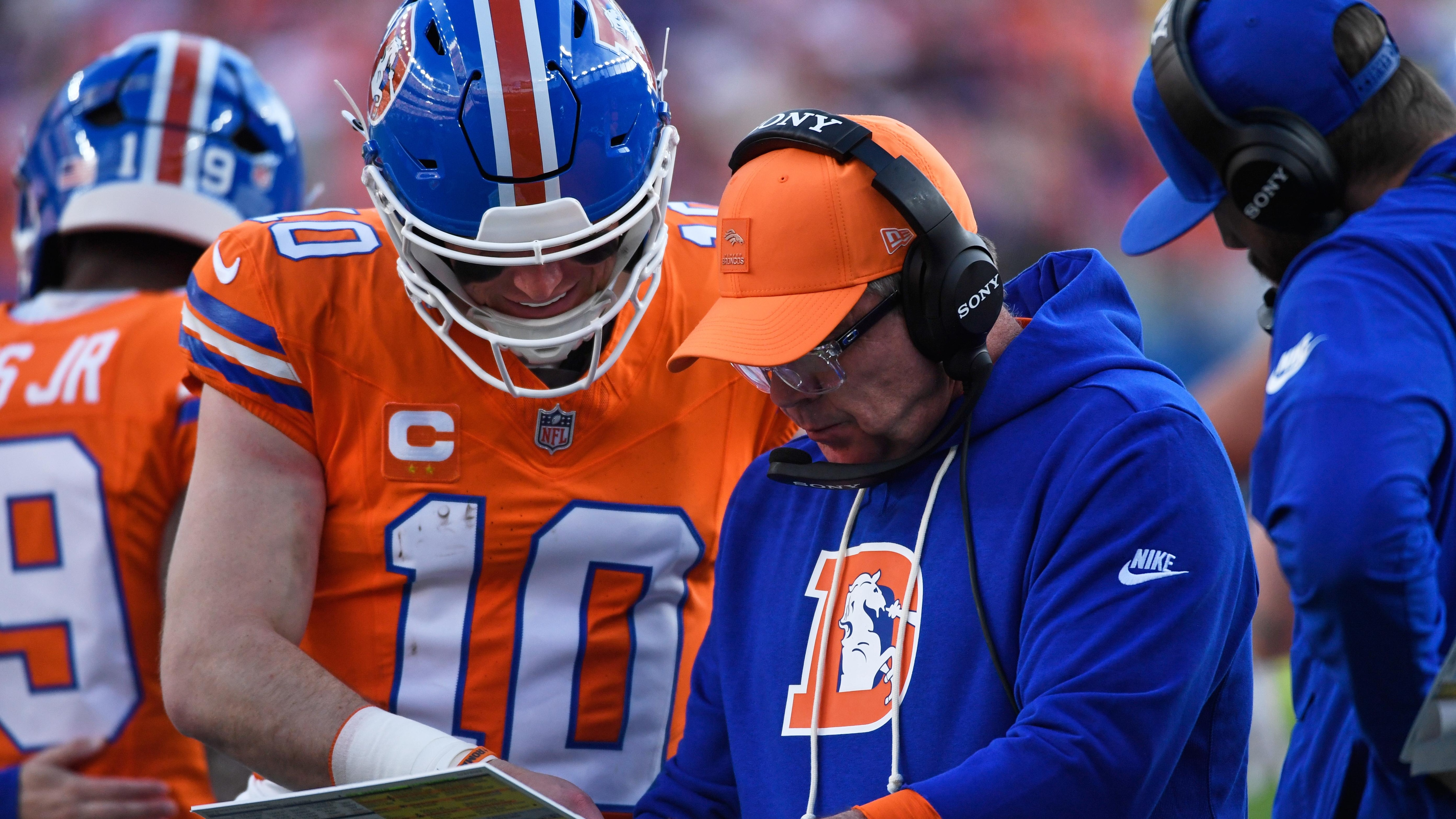 Chargers Broncos Football