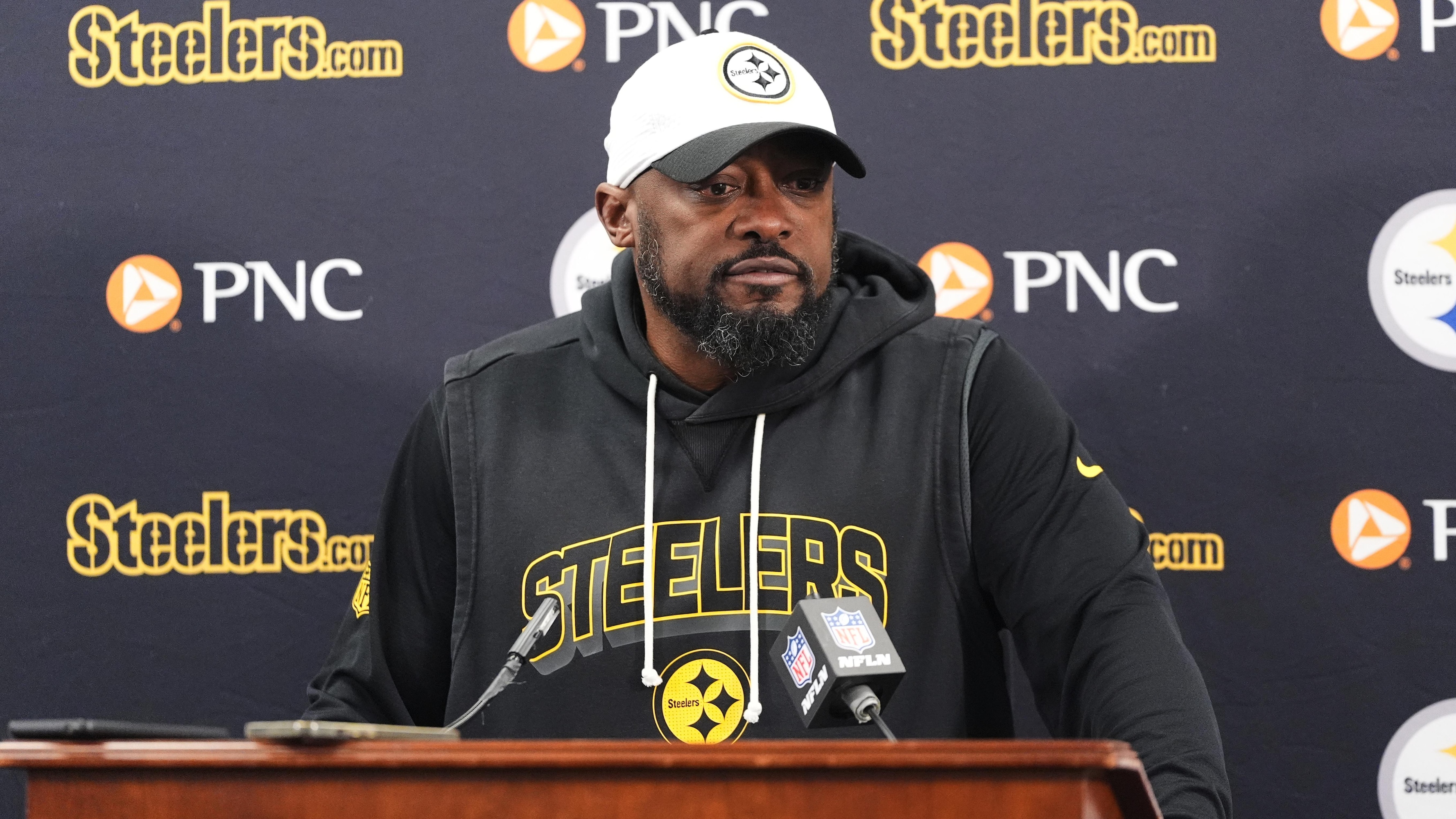 NFL Rumors on Mike Tomlin's Steelers Contract and Future amid Hot-Seat Buzz