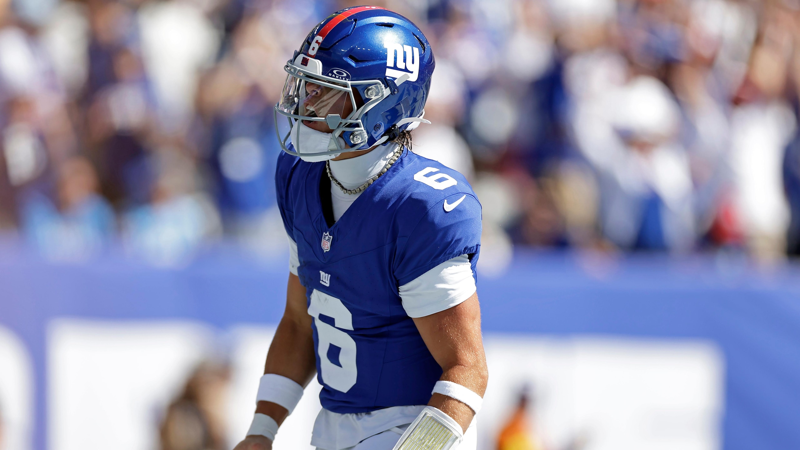 Chargers Giants Football