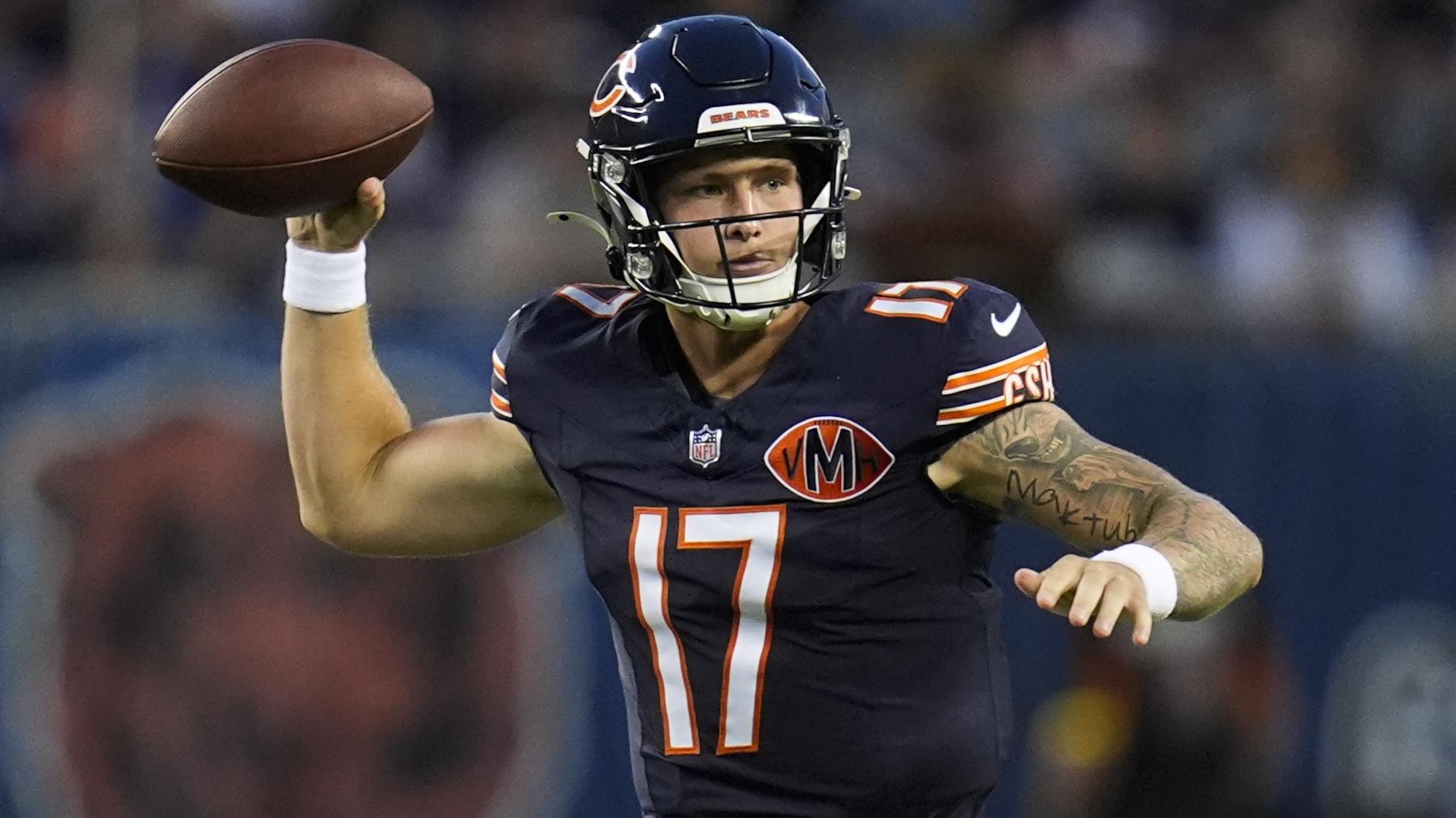 Tyson Bagent, Bears Agree to $10M Contract Extension As Caleb Williams' Backup