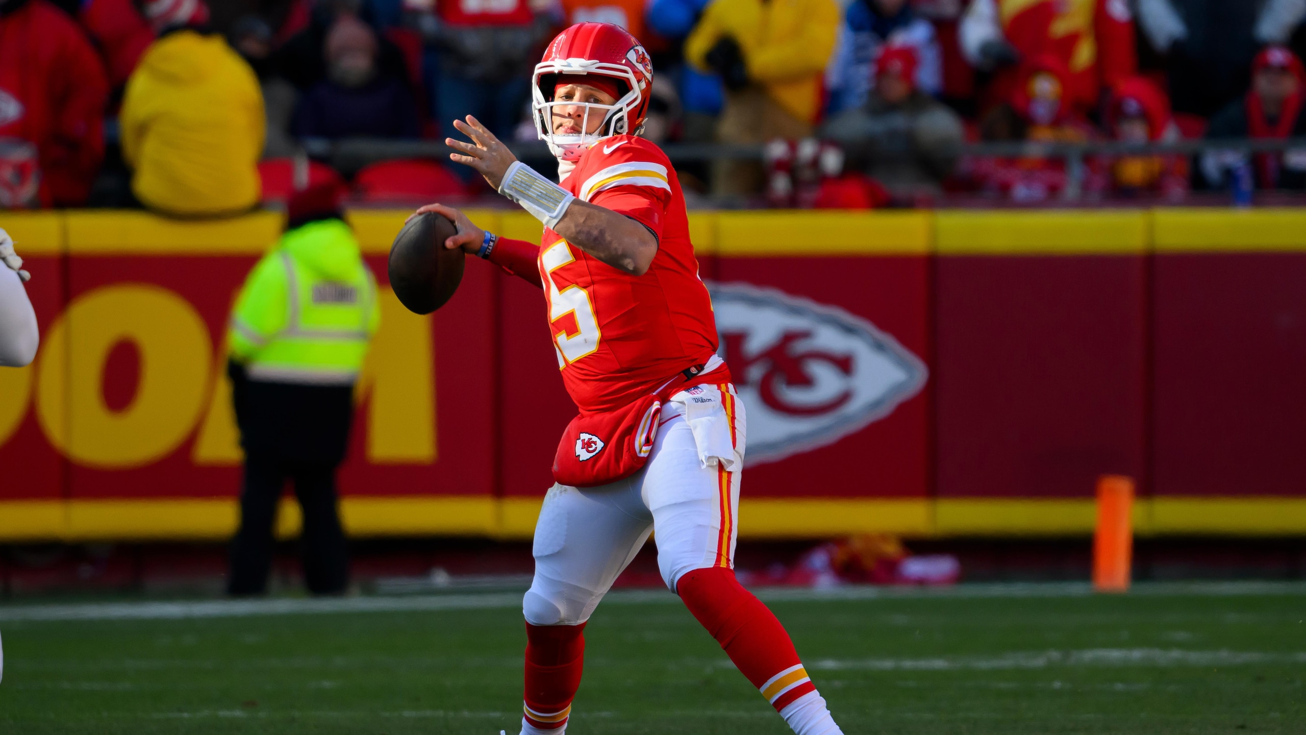 Chargers Chiefs Football