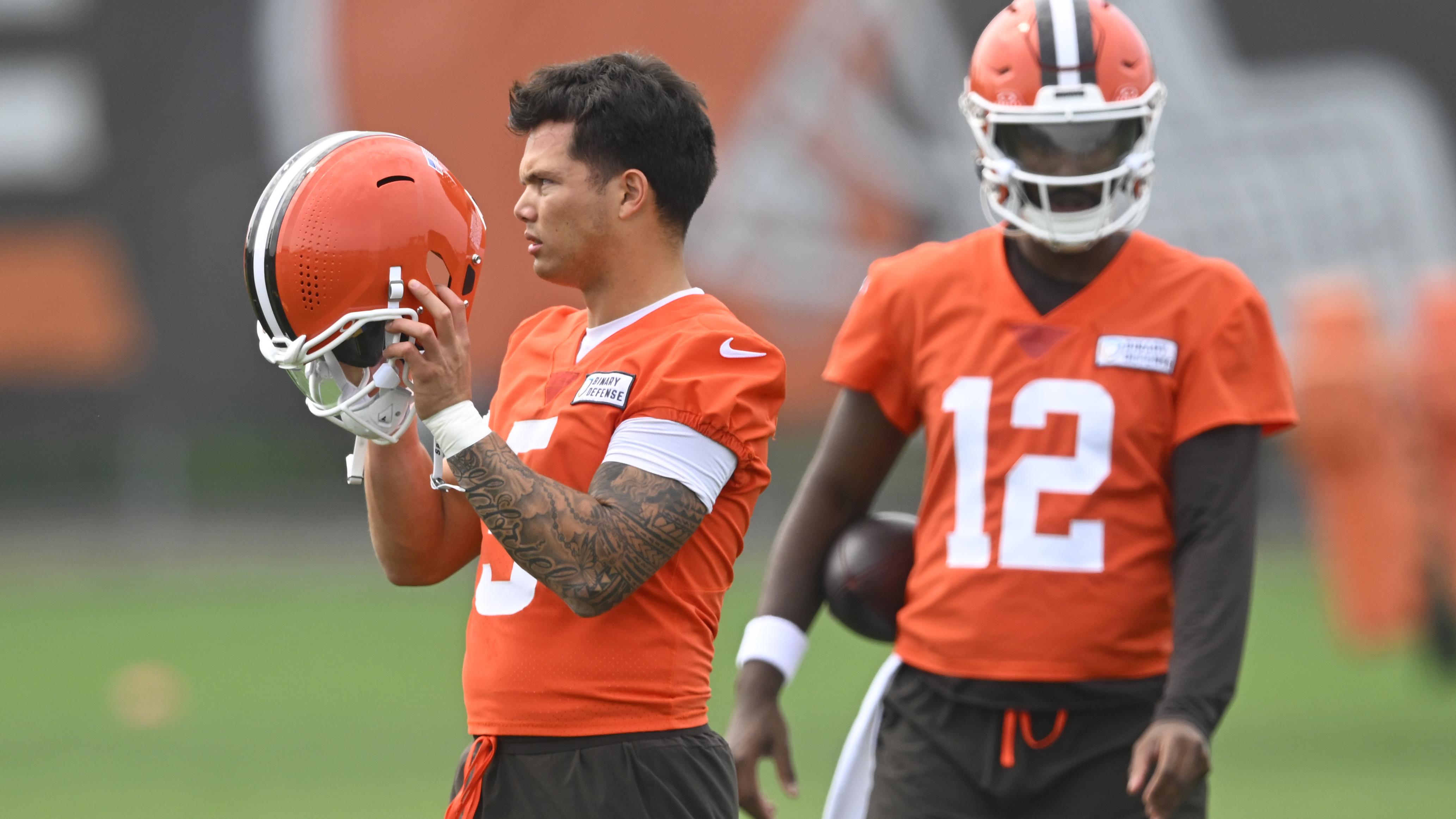 Dillon Gabriel Expected to Start for Browns vs. Eagles amid Shedeur Sanders Injury