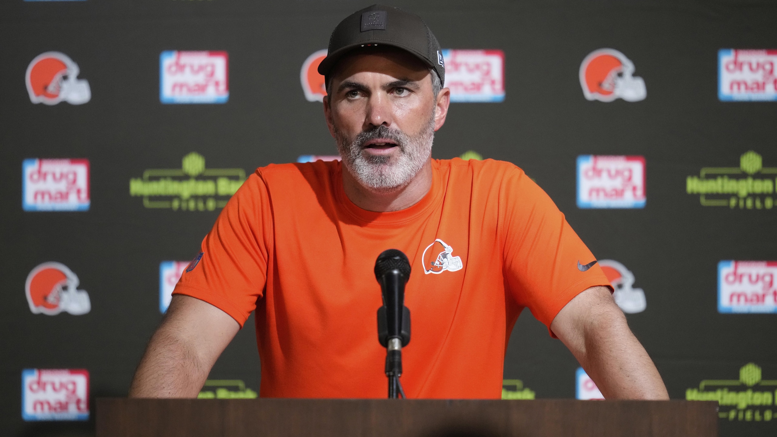 Rams Browns Football
