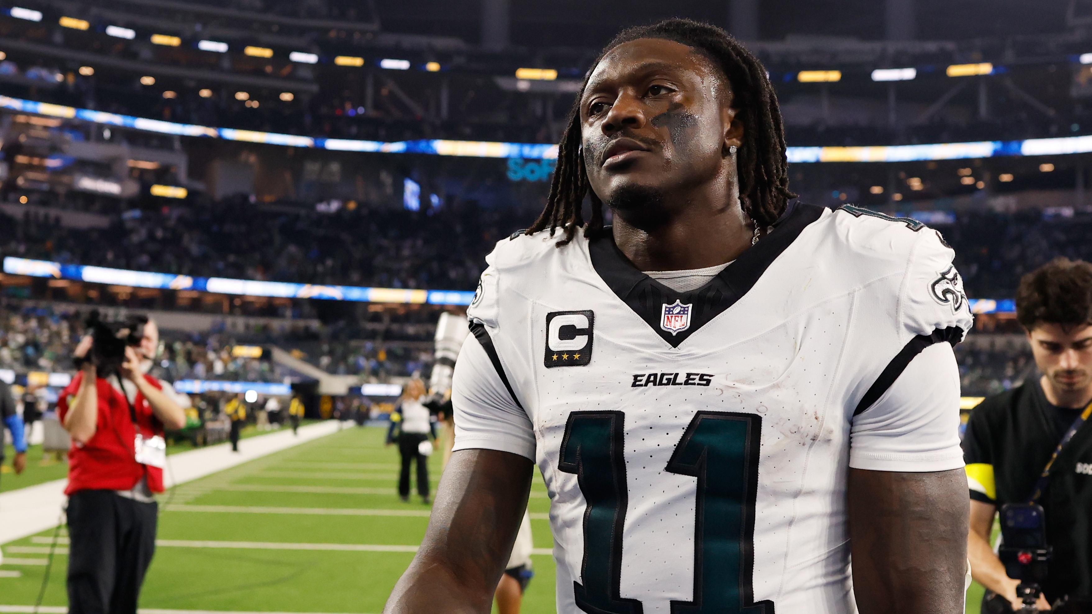 Eagles' A.J. Brown Says He 'Wasn't Great When It Mattered,' Laments Drops vs. Chargers