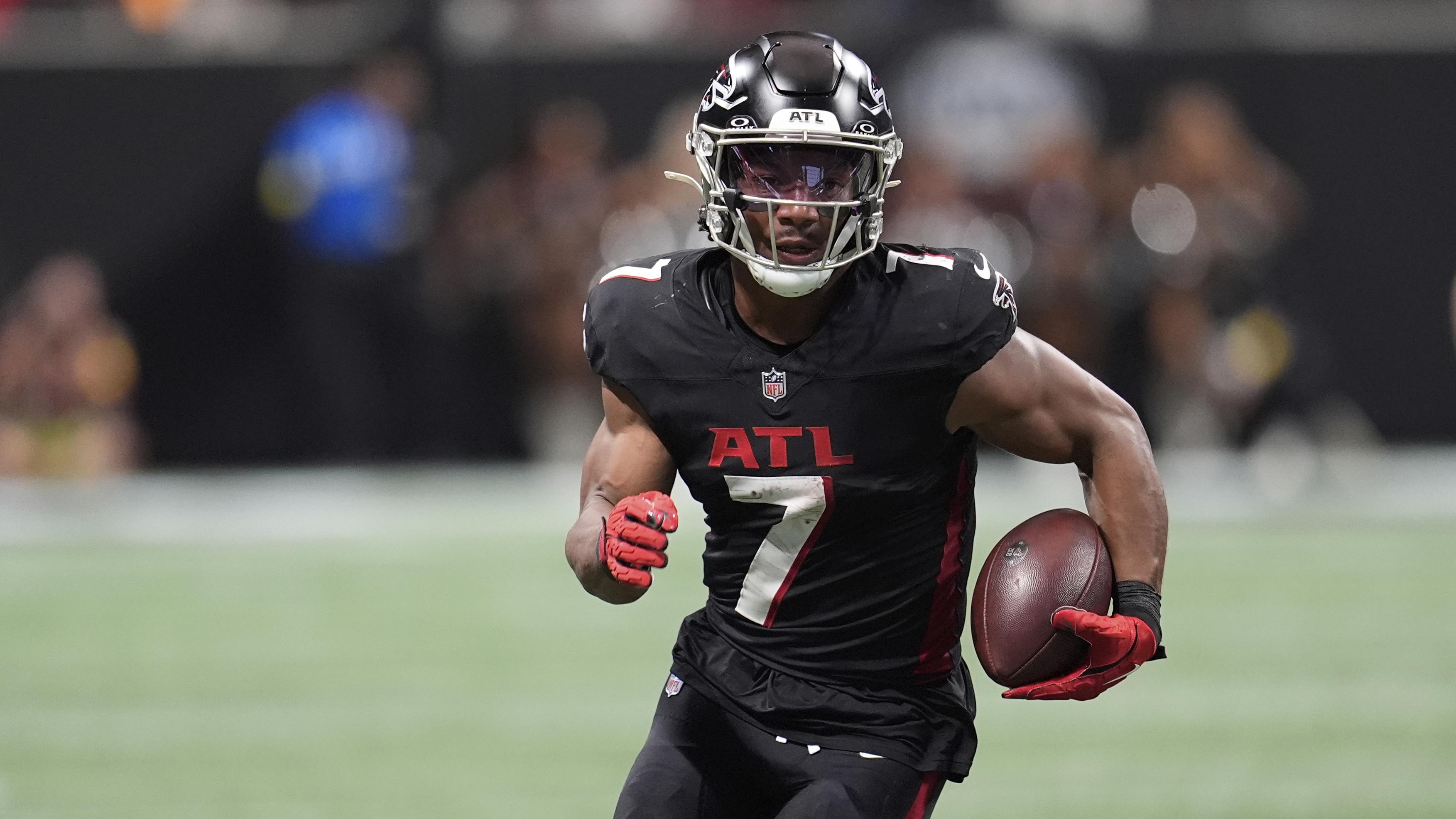 Buccaneers Falcons Football