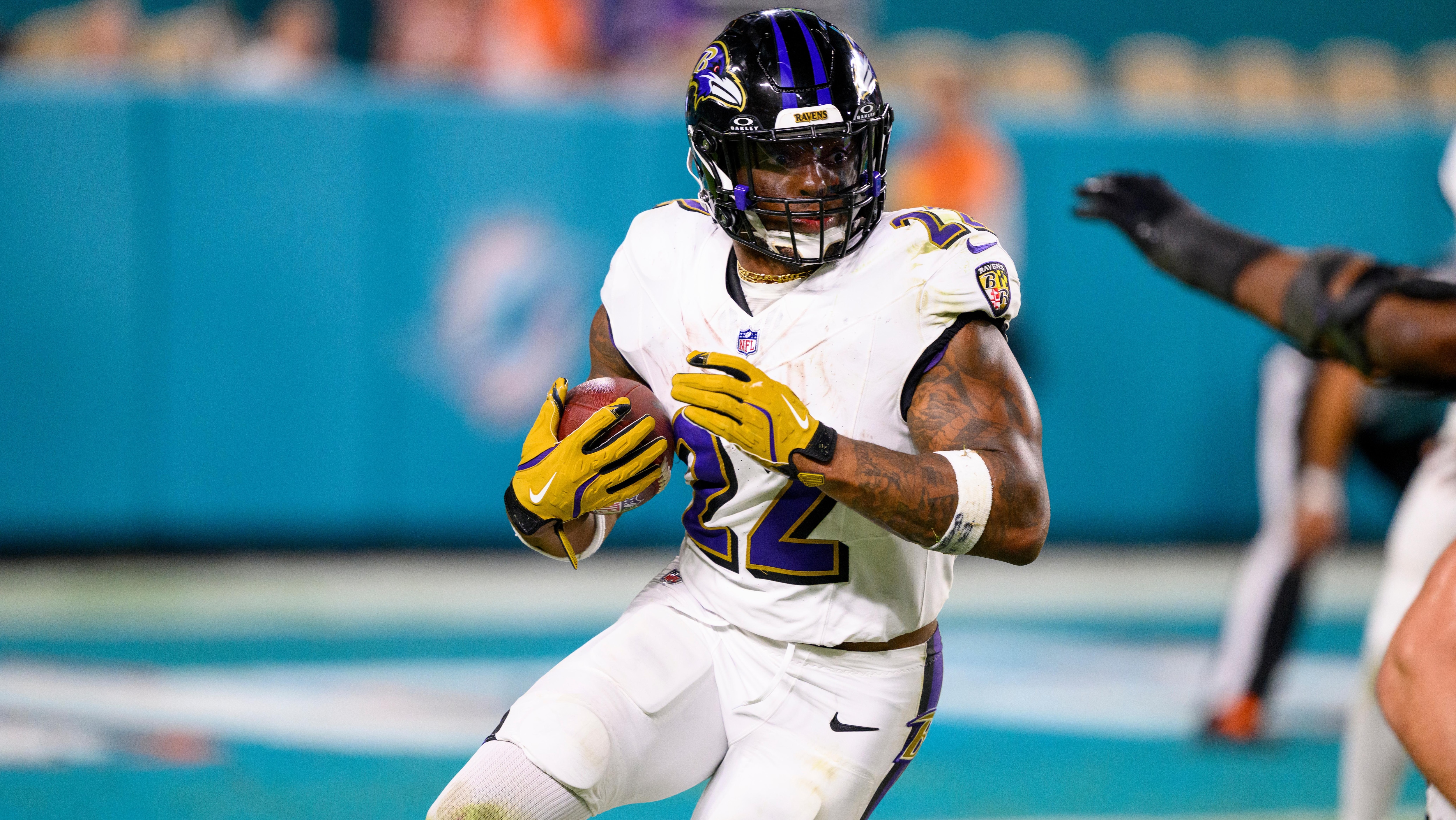 Ravens Dolphins Football