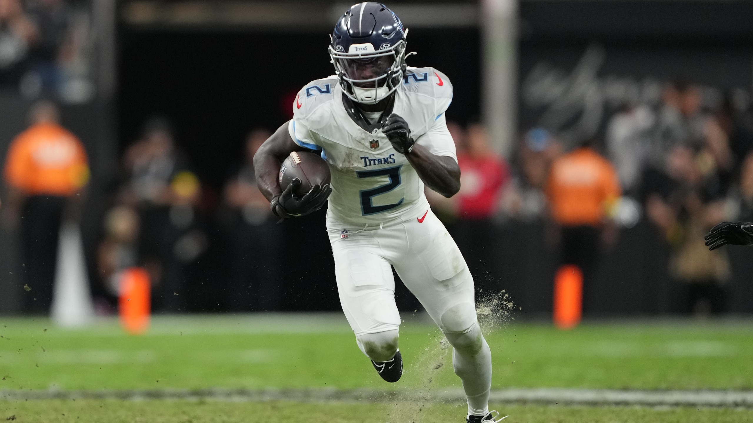Titans Raiders Football