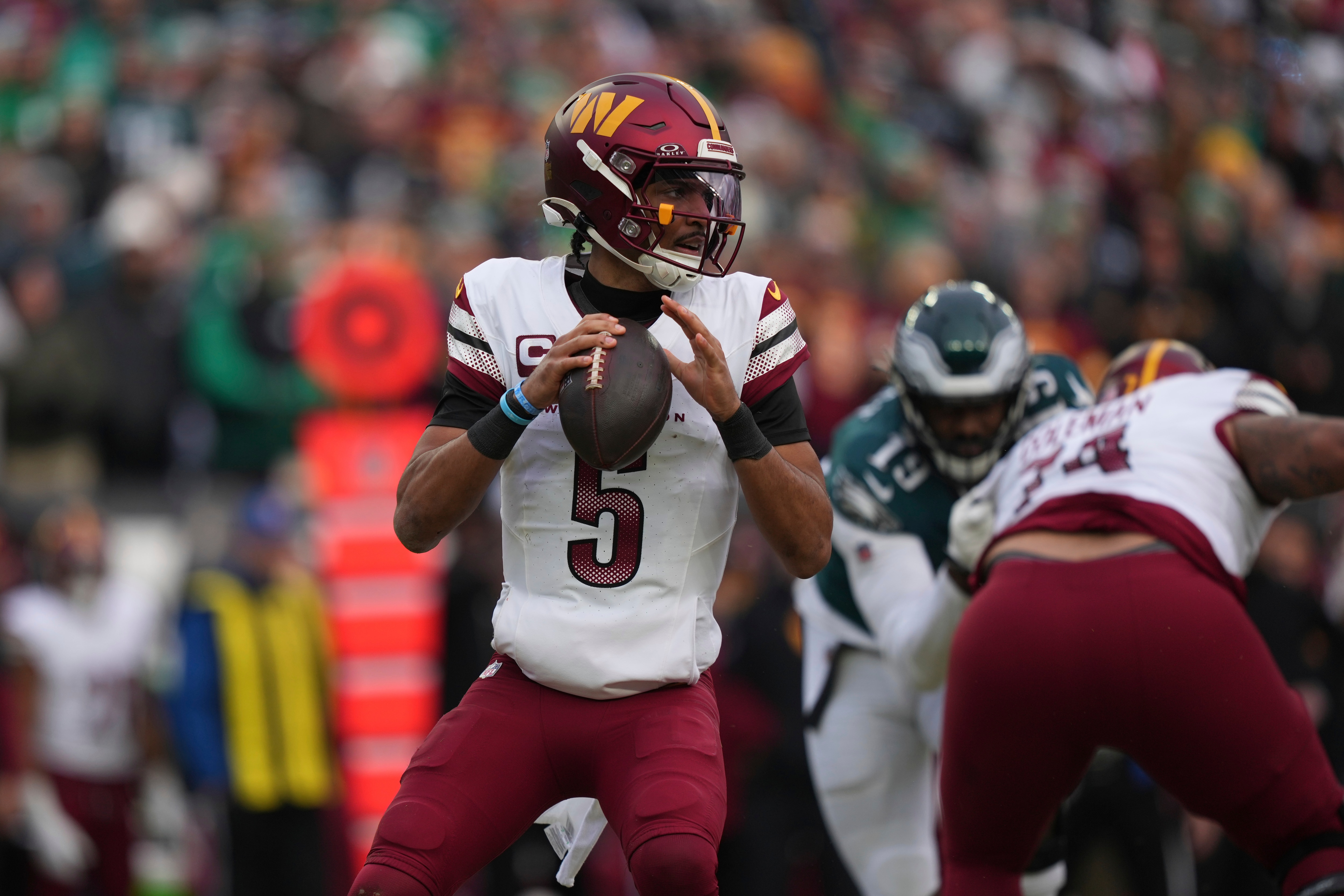 Jayden Daniels celebrating a touchdown