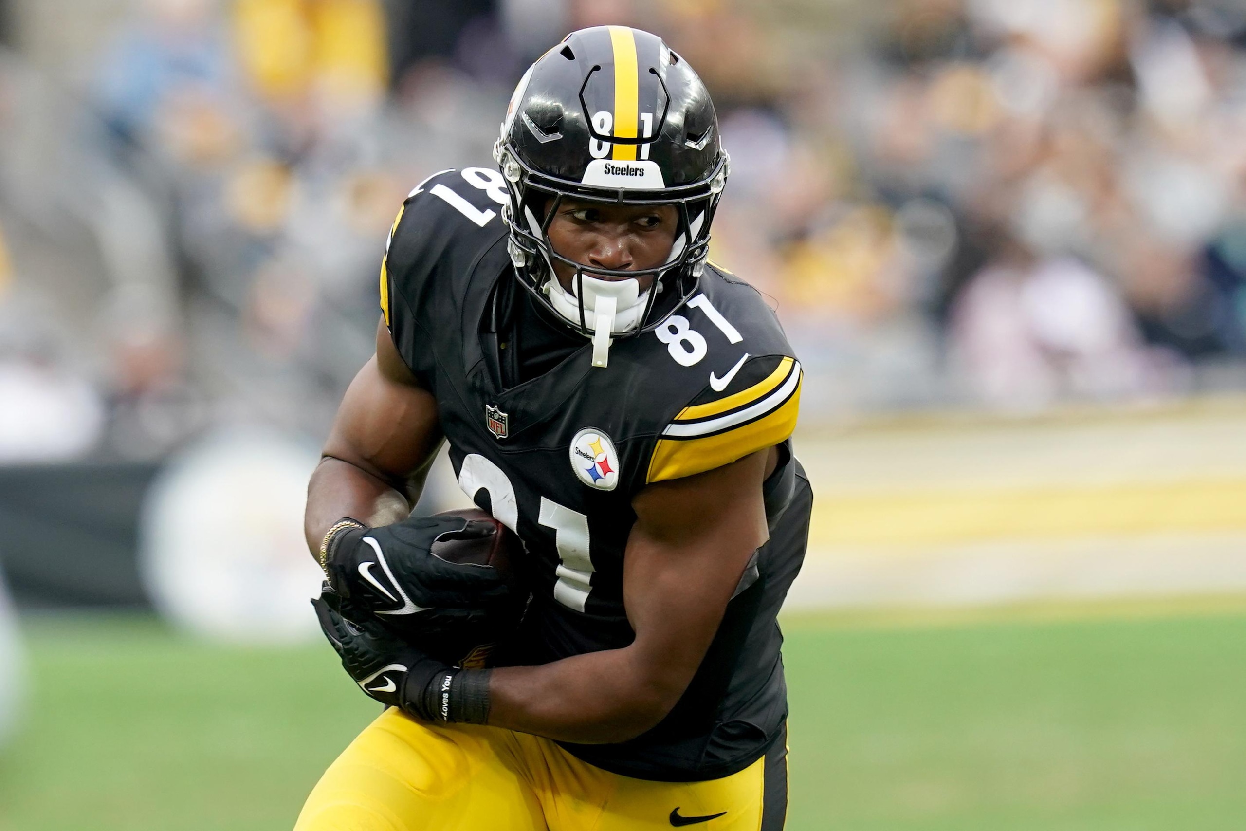 Browns Steelers Football