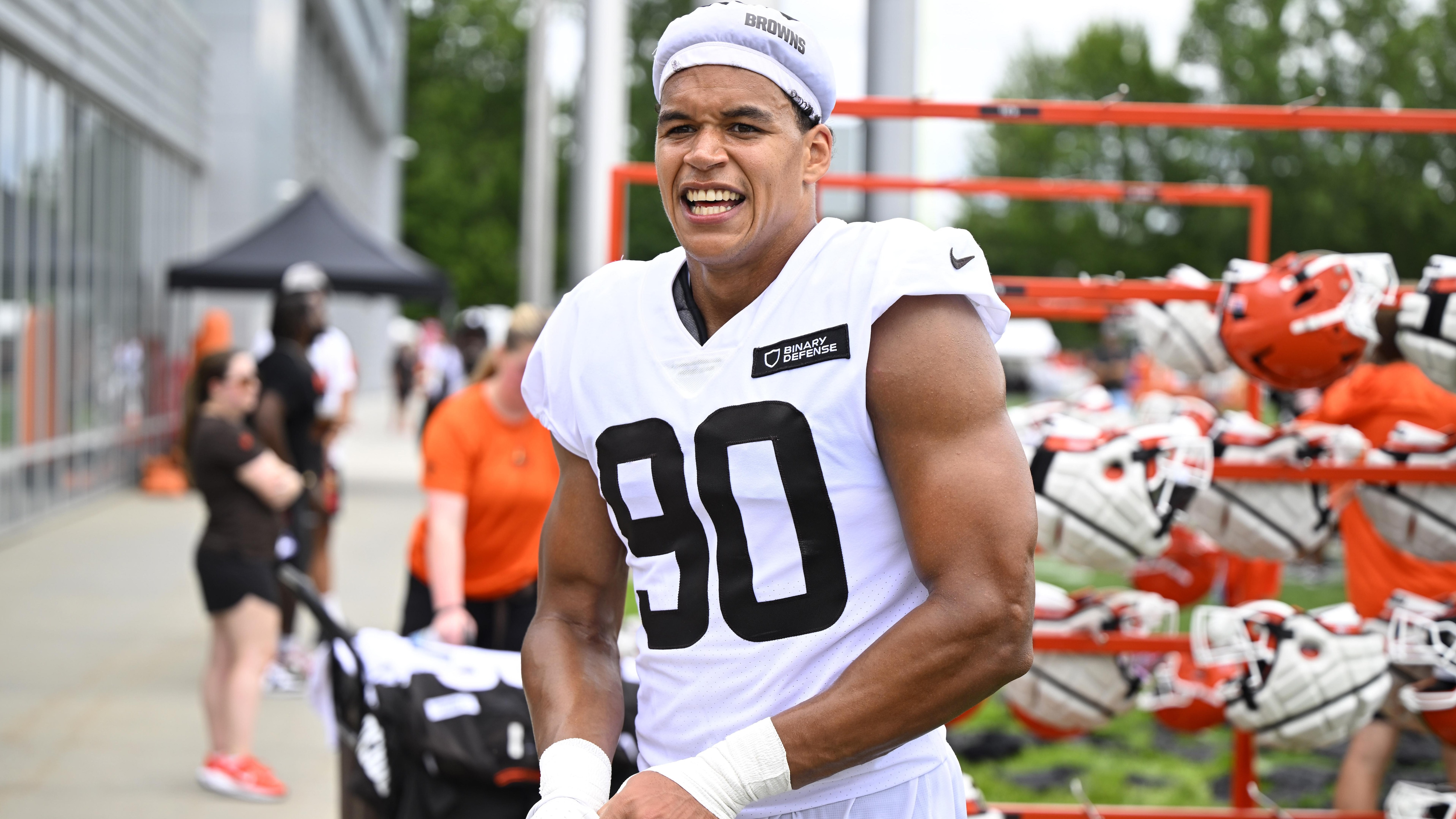 Browns Camp Football