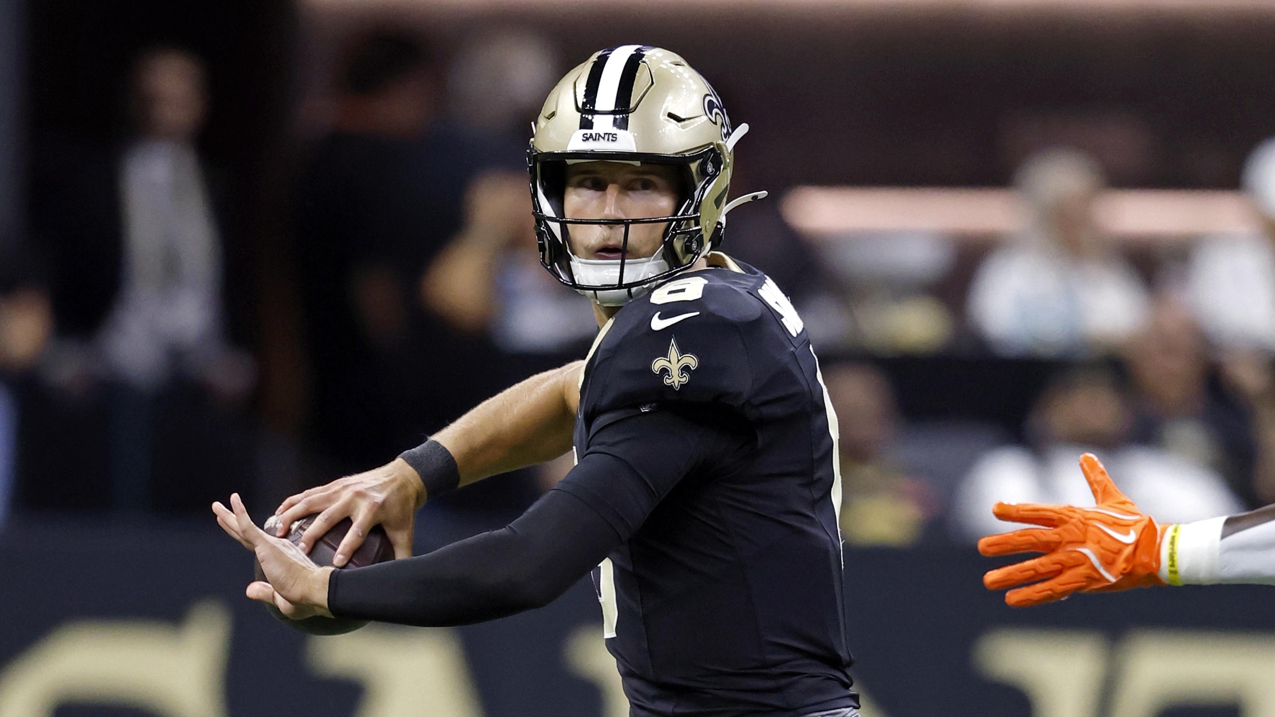 Broncos Saints Football