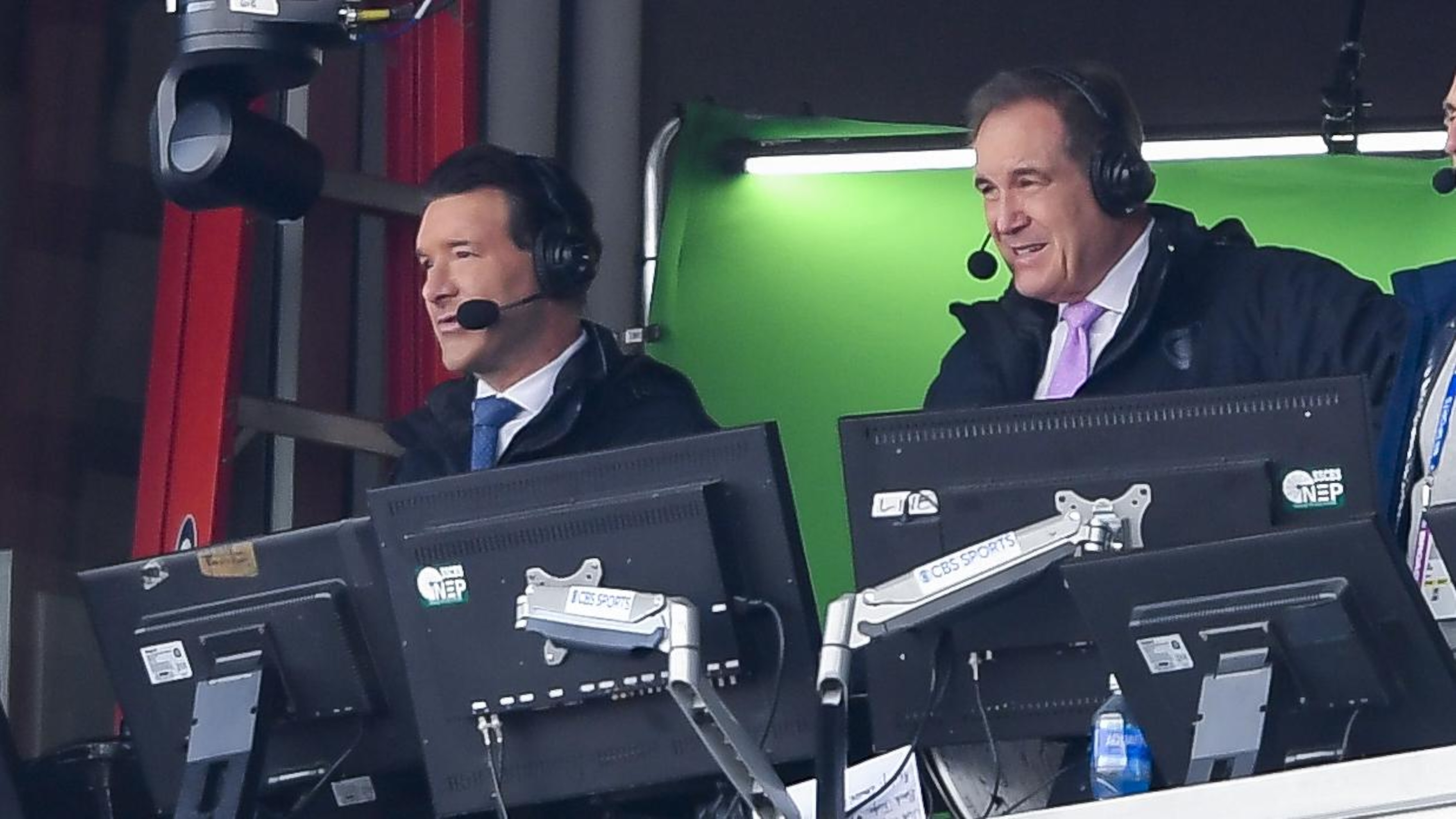 Tony Romo Responds to Fan Criticism of His Broadcasts, Says He Was Sick for Bills vs. Jaguars