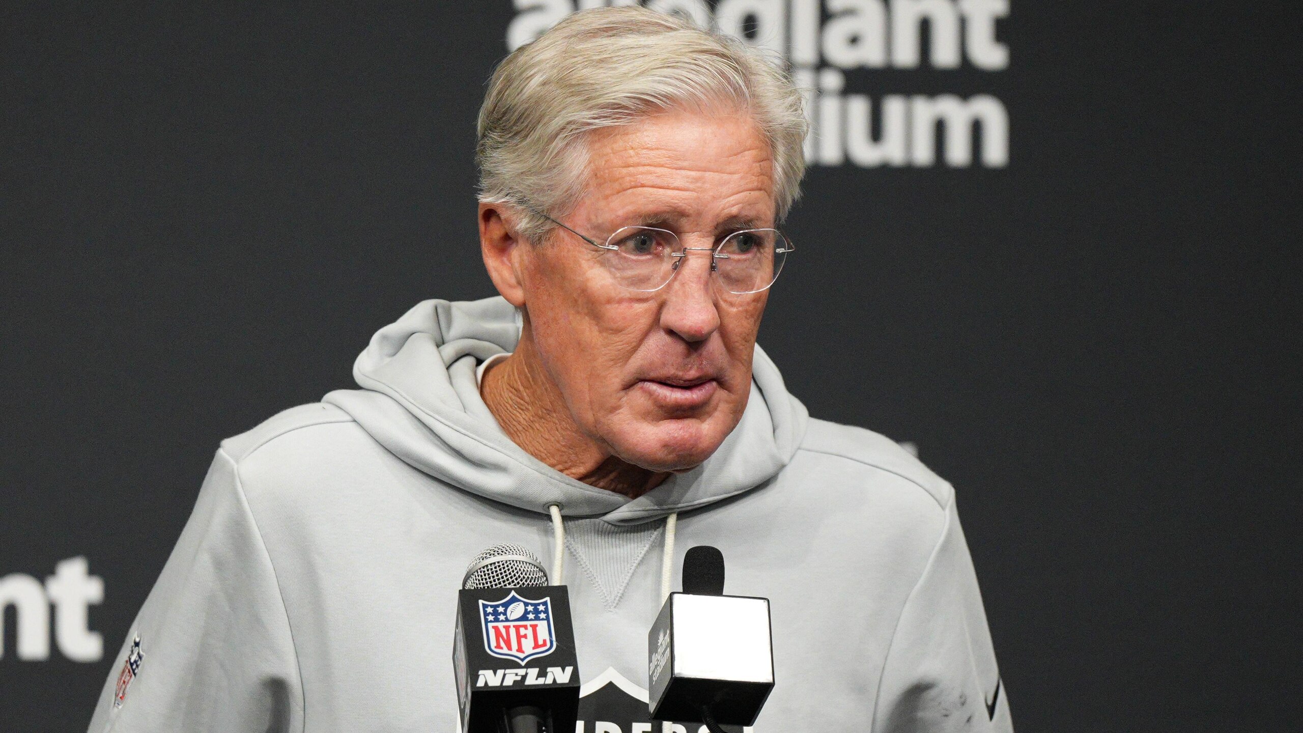 Browns Raiders Football