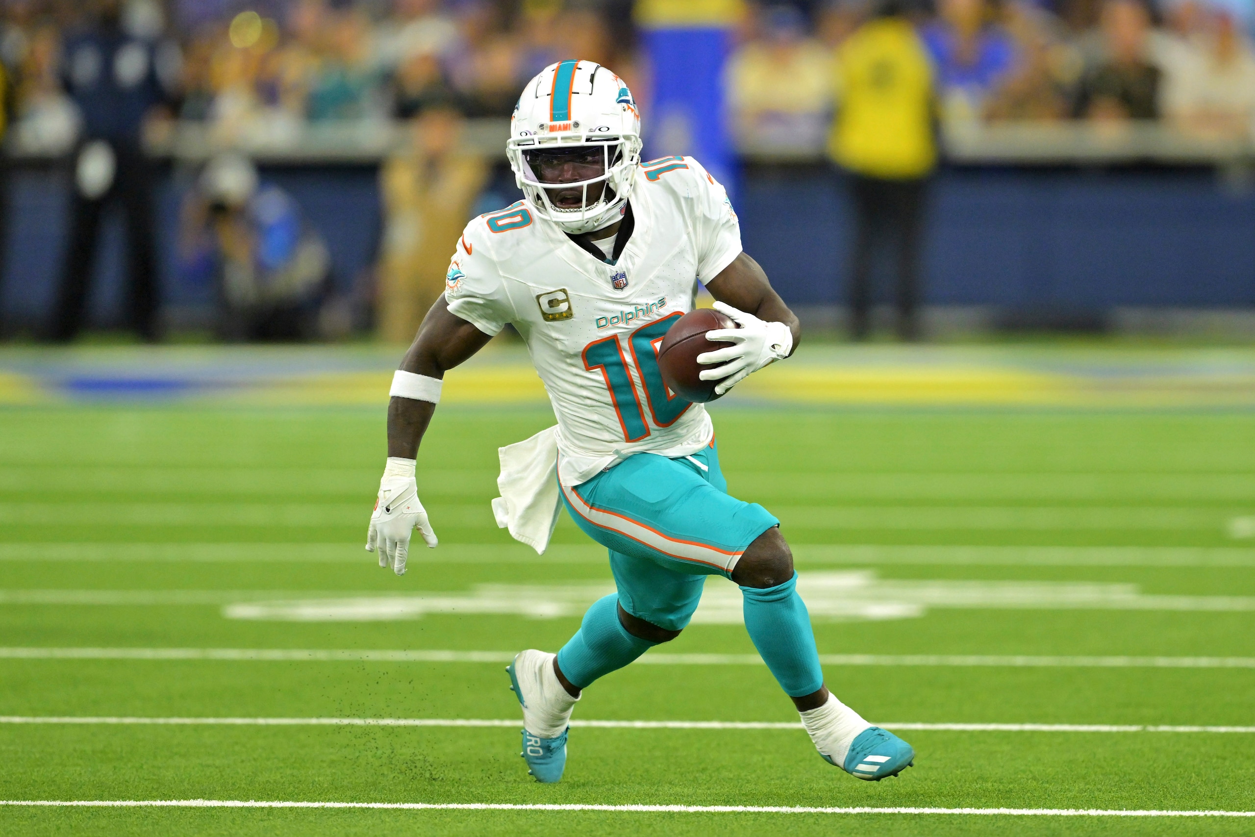 Dolphins Rams Football
