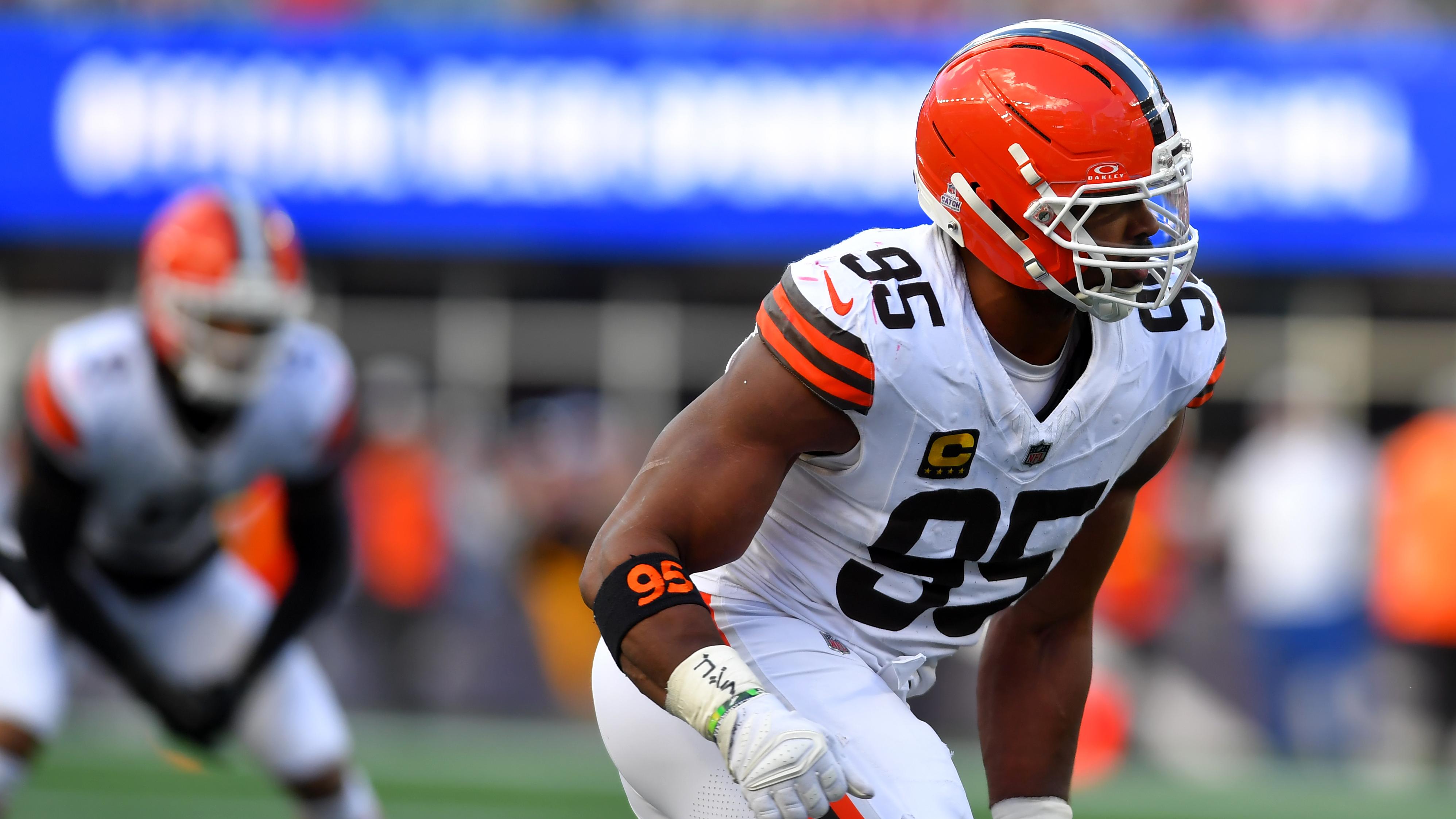 Browns Patriots Football