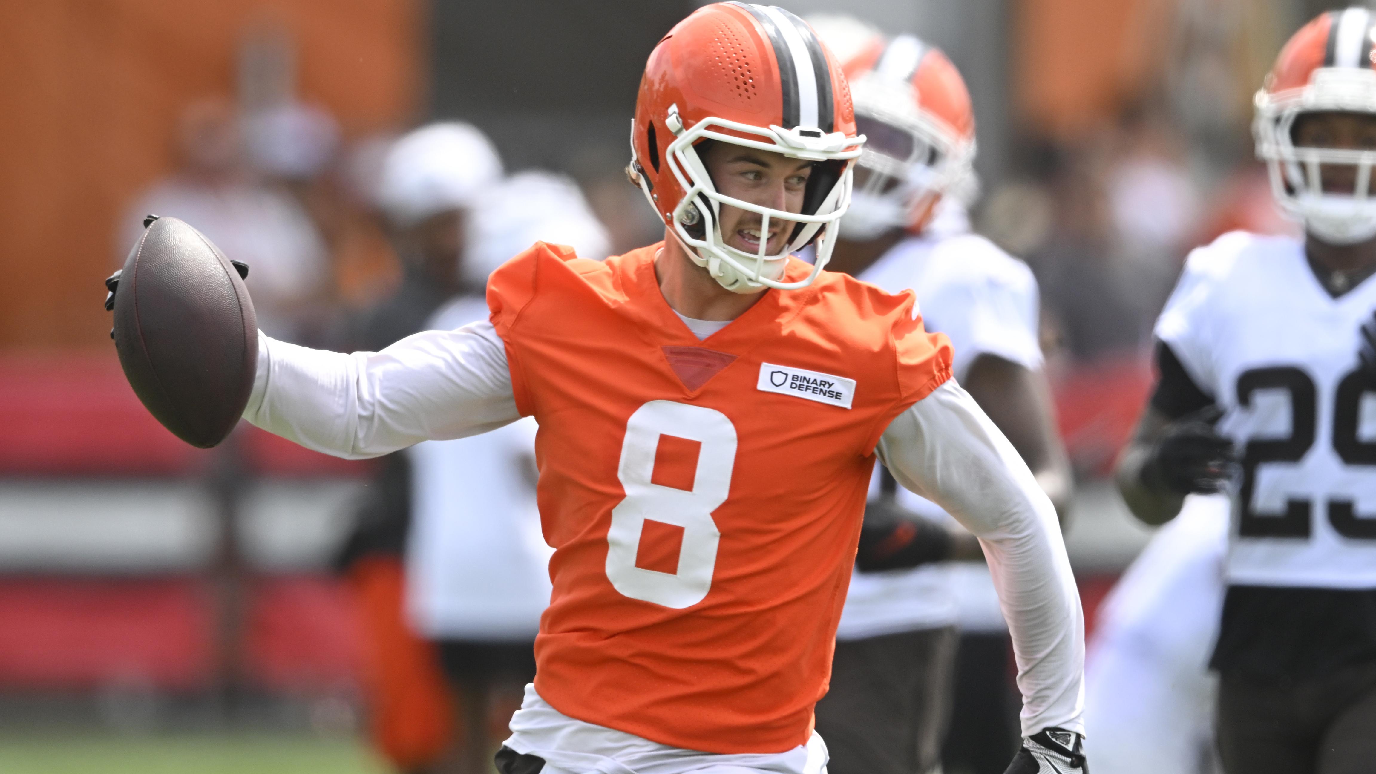 Browns Camp Football