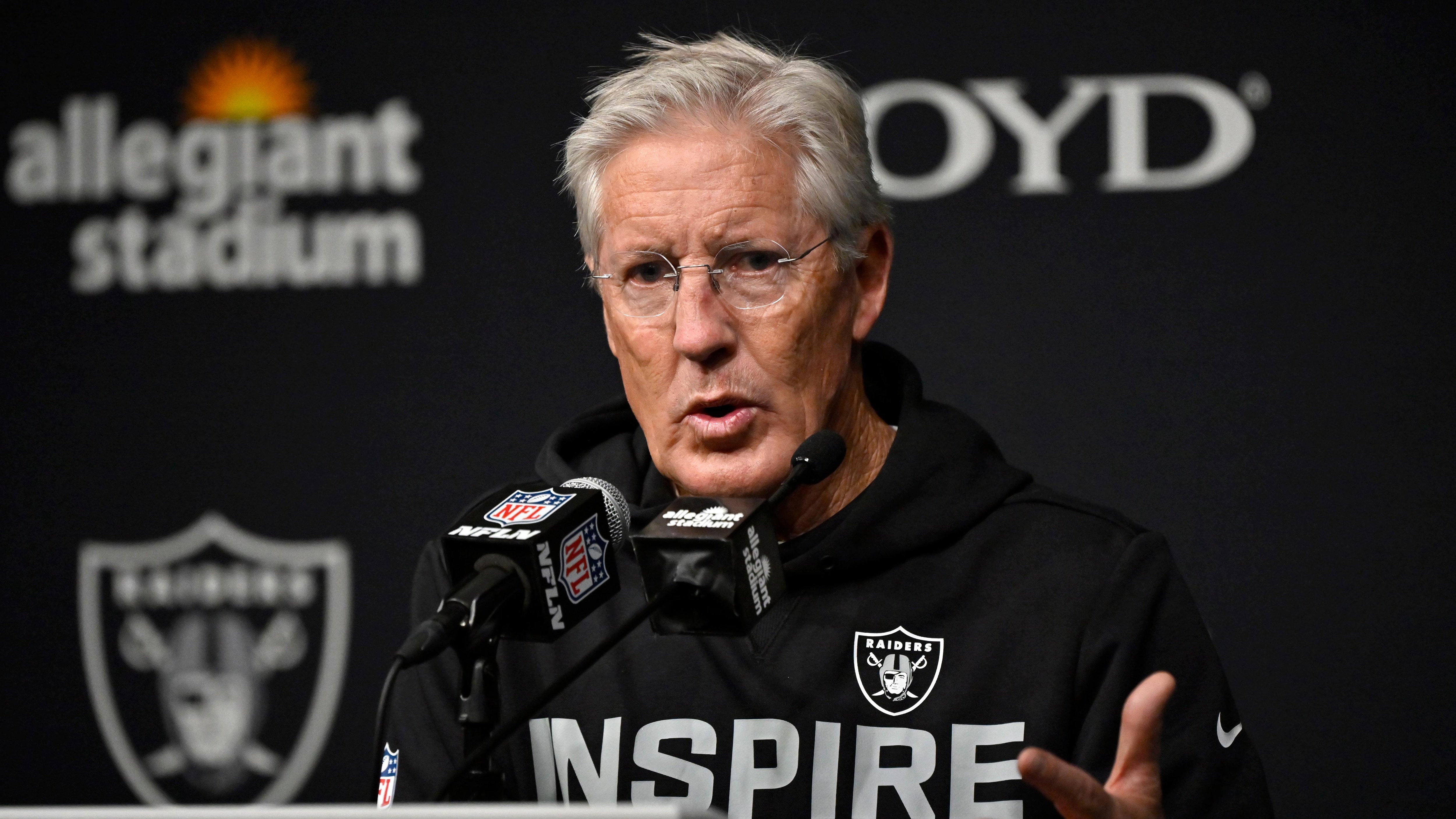 Giants Raiders Football