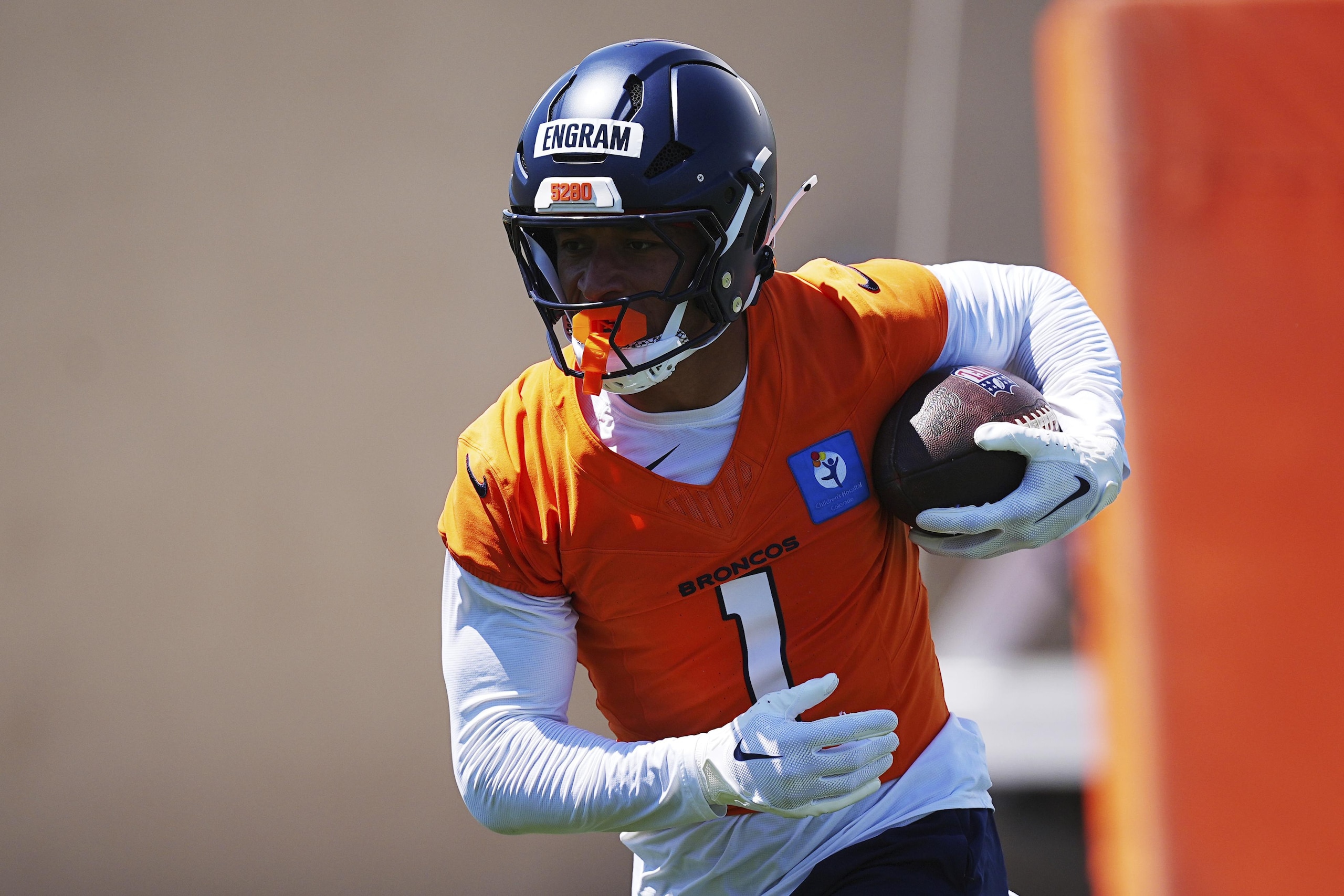Broncos Football