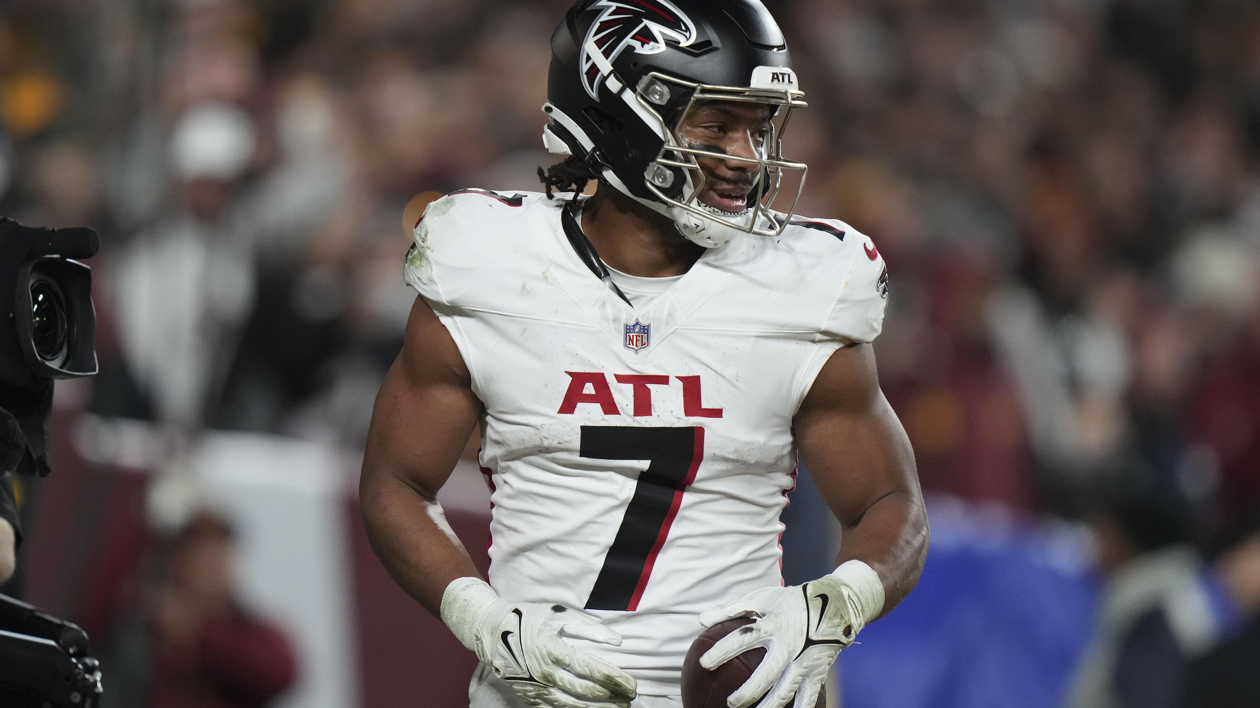 Falcons Commanders Football