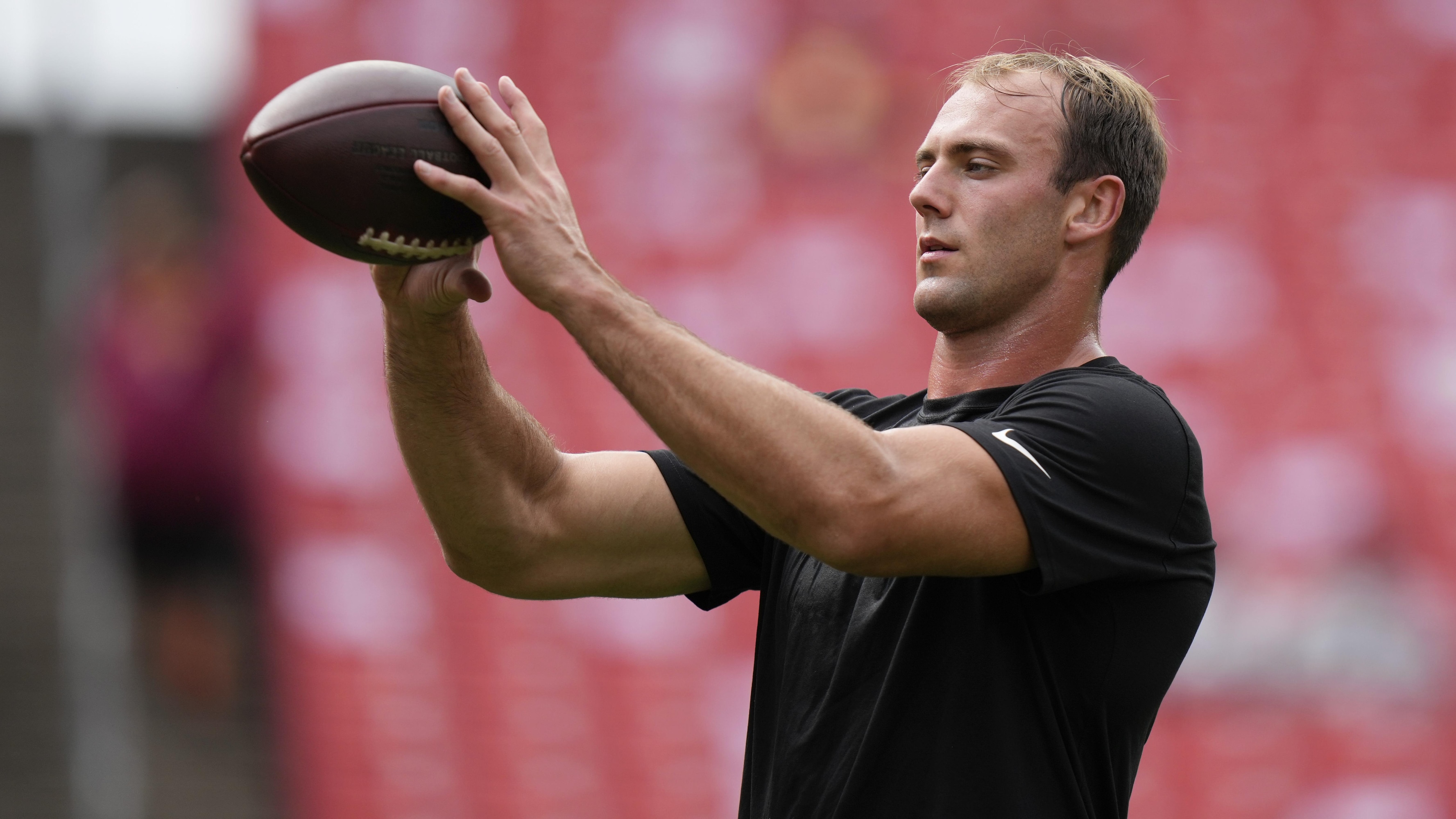 Raiders' Brock Bowers Talks Injury Return, Geno Smith and More in B/R Interview