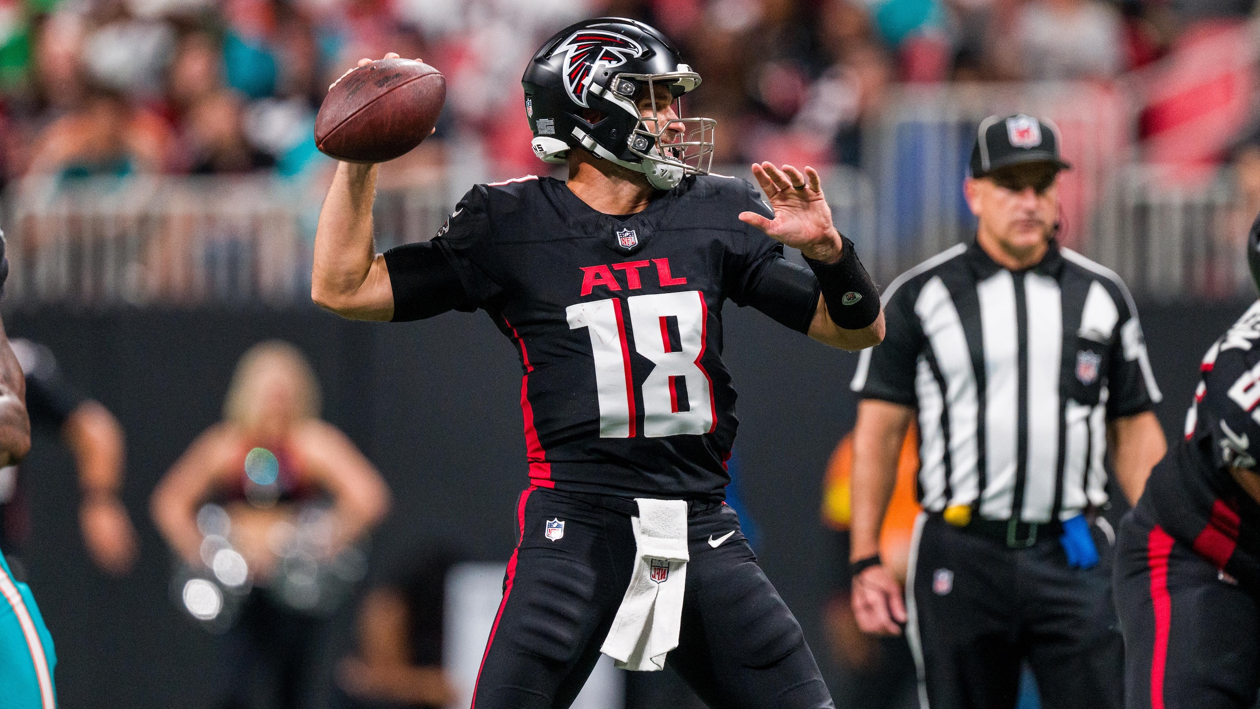Dolphins Falcons Football