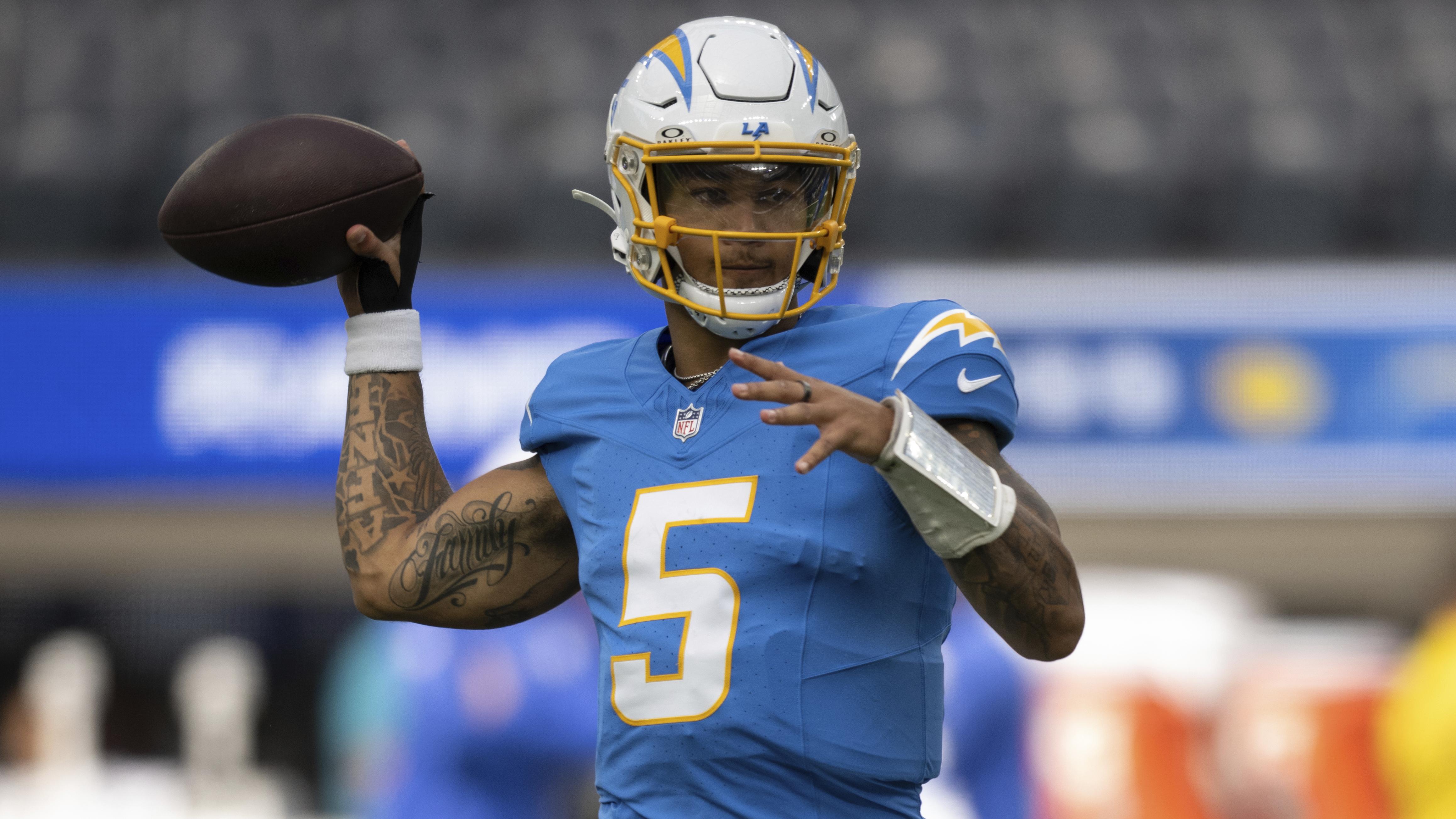 Chargers Rams Football