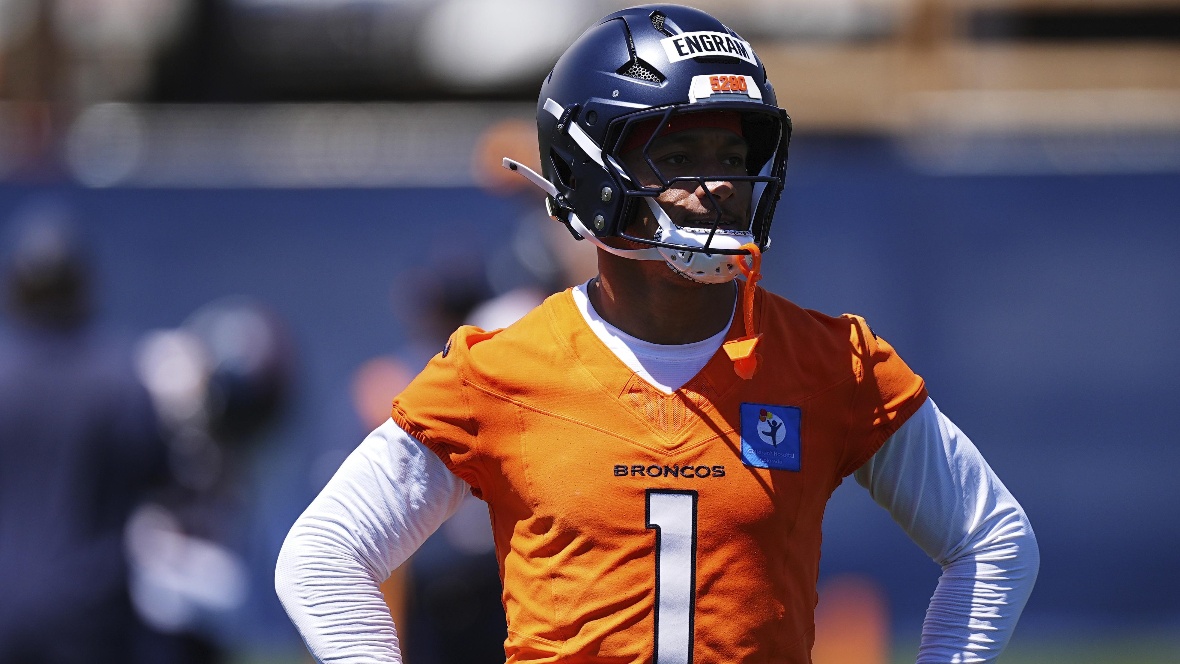 Broncos Football