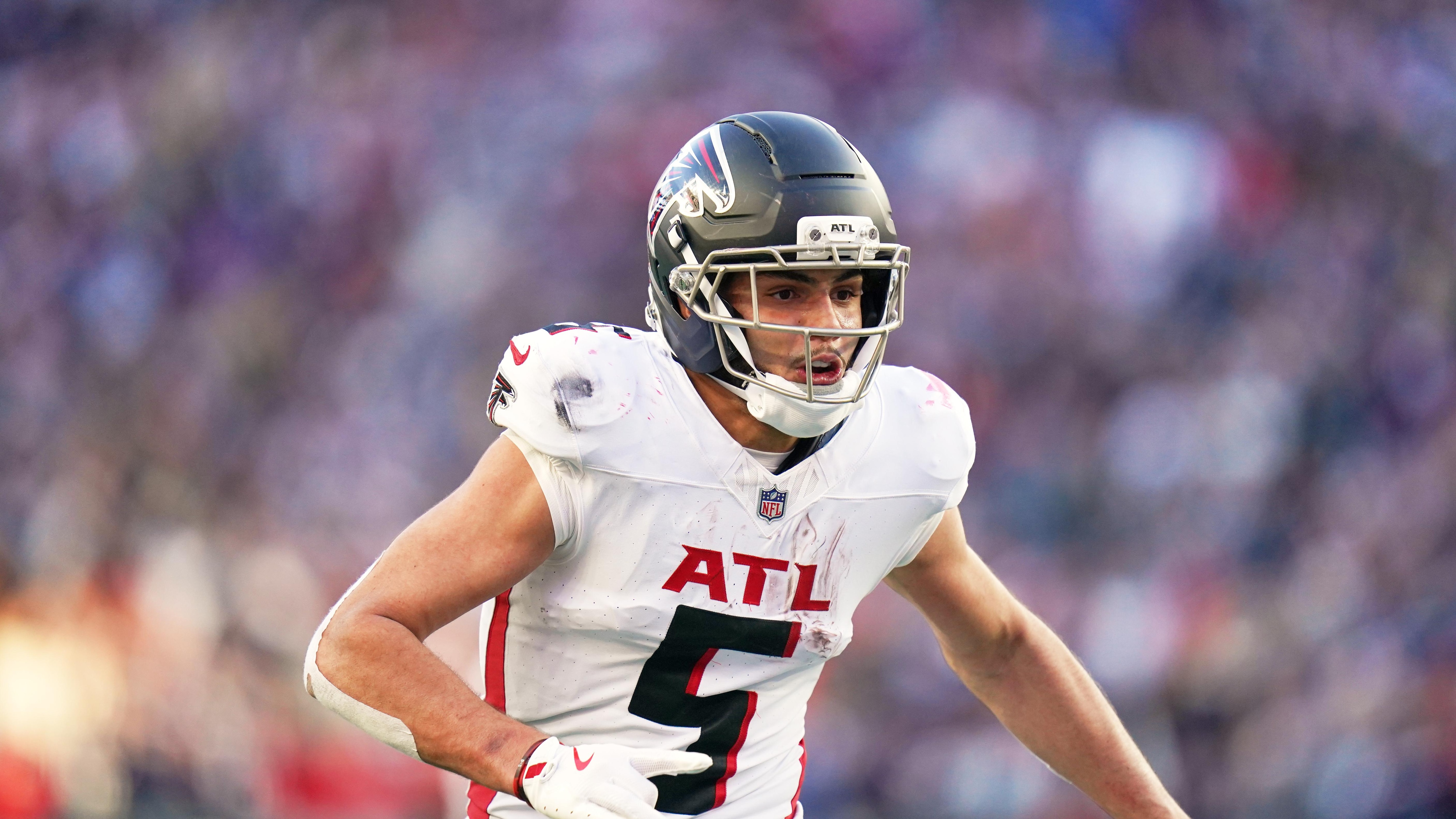 What is the Extent of Drake London's Knee Injury After Exiting vs. Panthers?