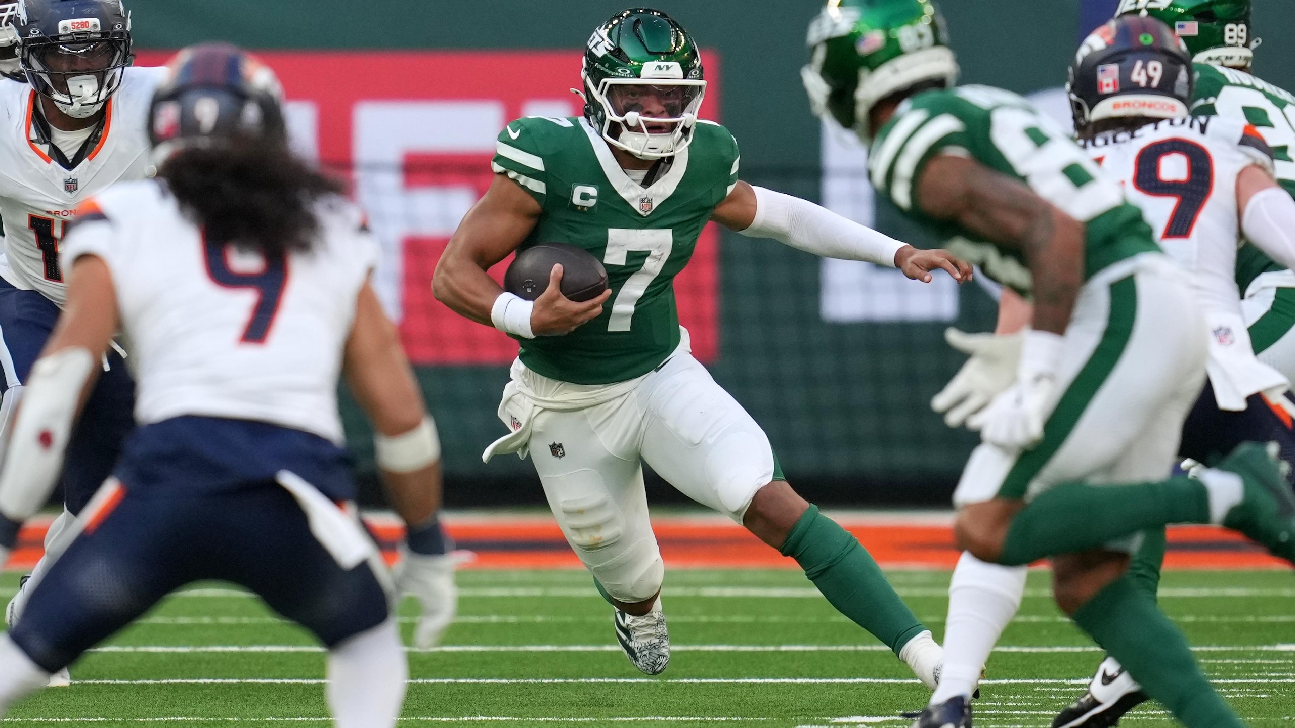 Broncos Jets Football