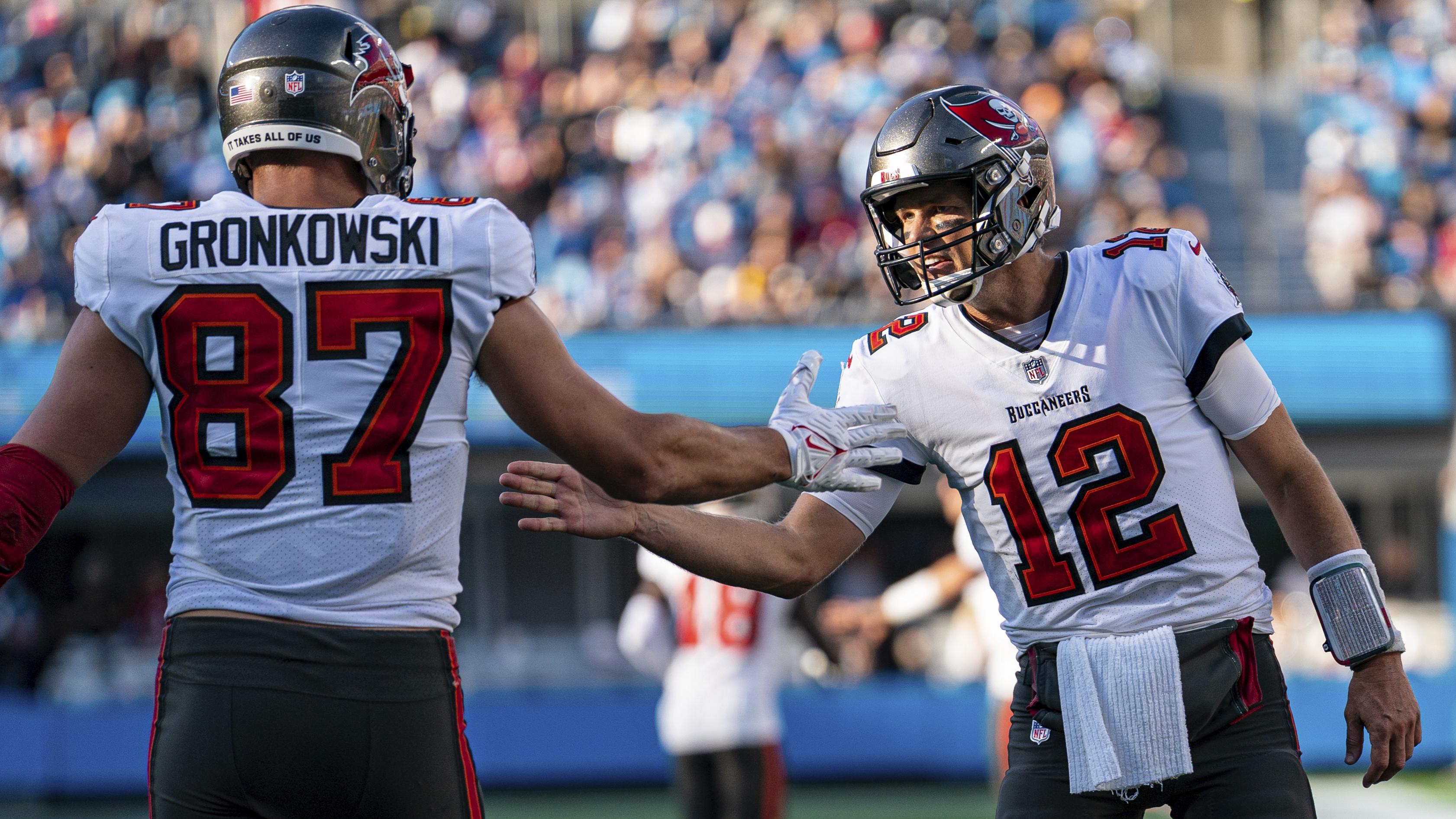 Buccaneers Panthers Football