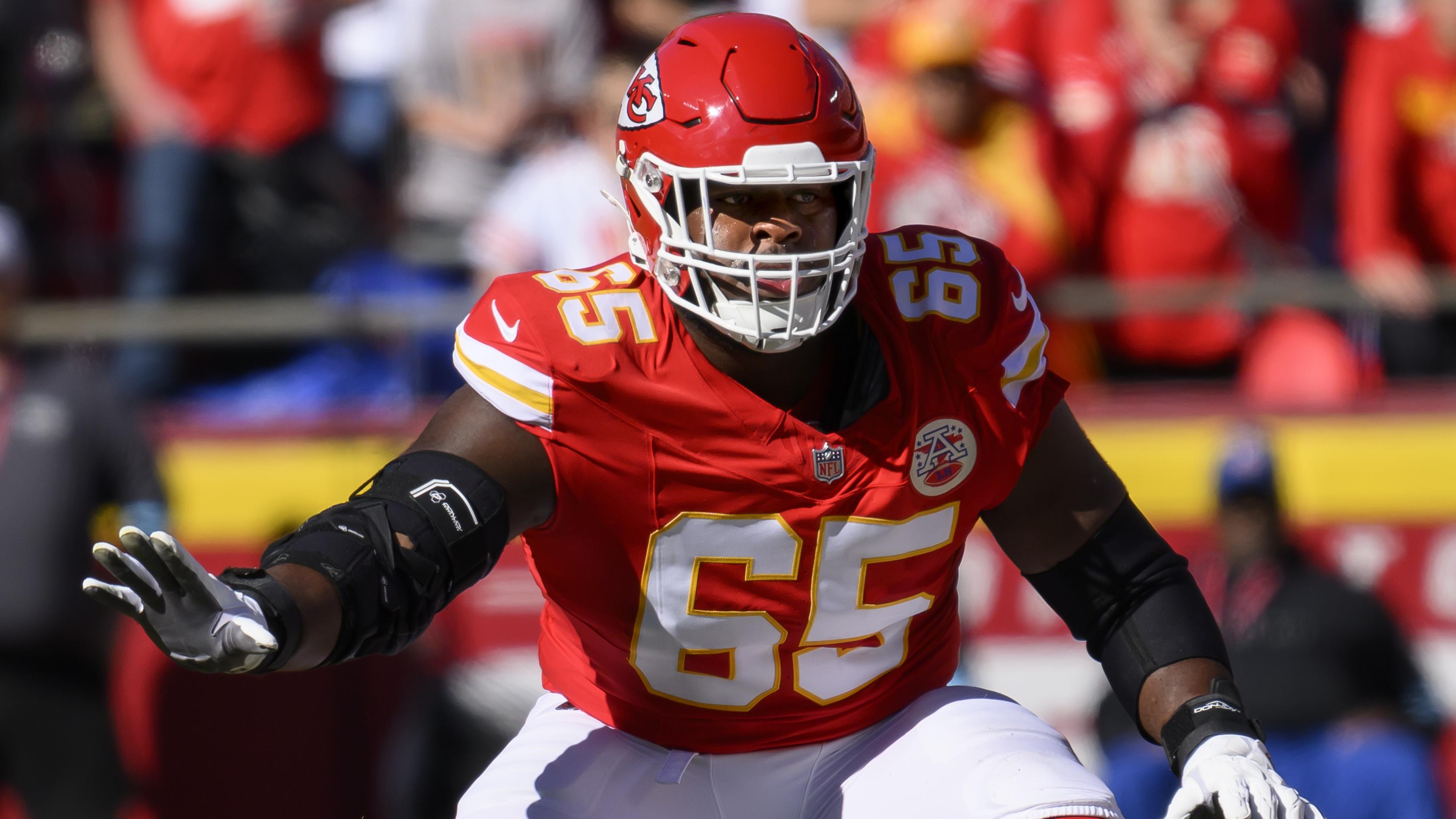 Broncos Chiefs Football