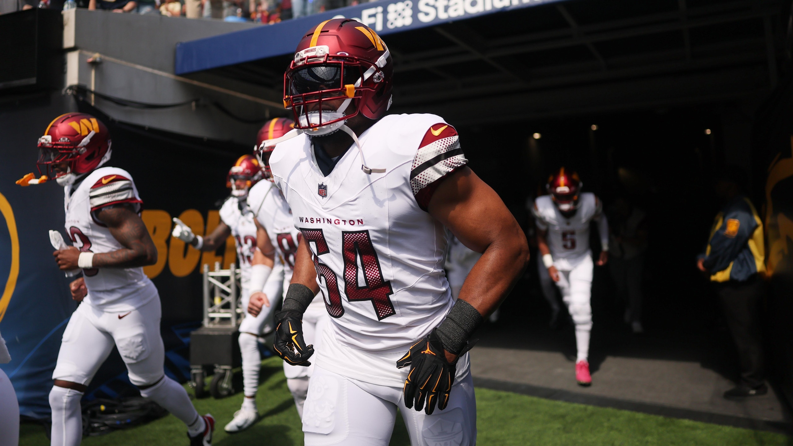 Commanders Chargers Football