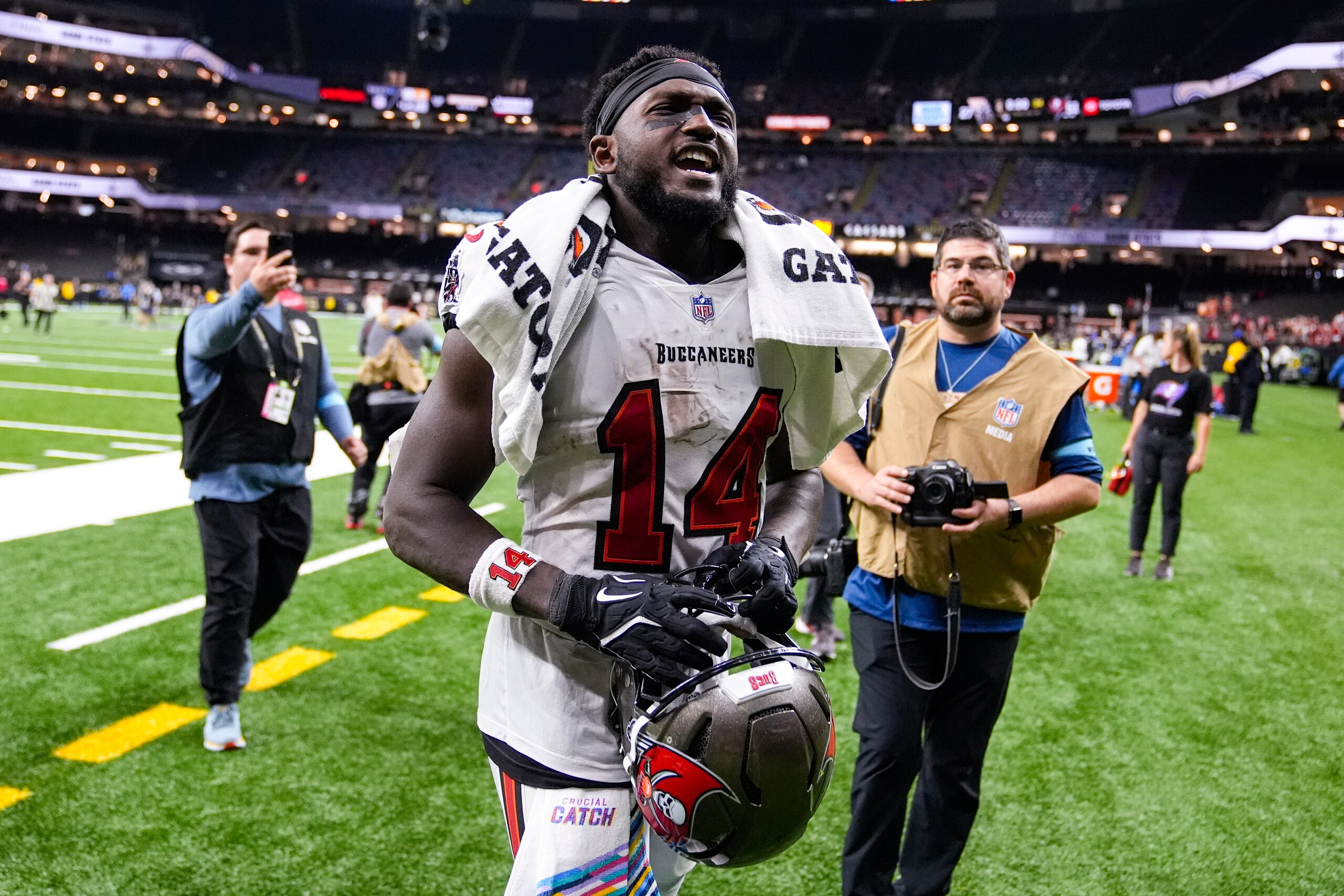 Bucaneers Saints Football