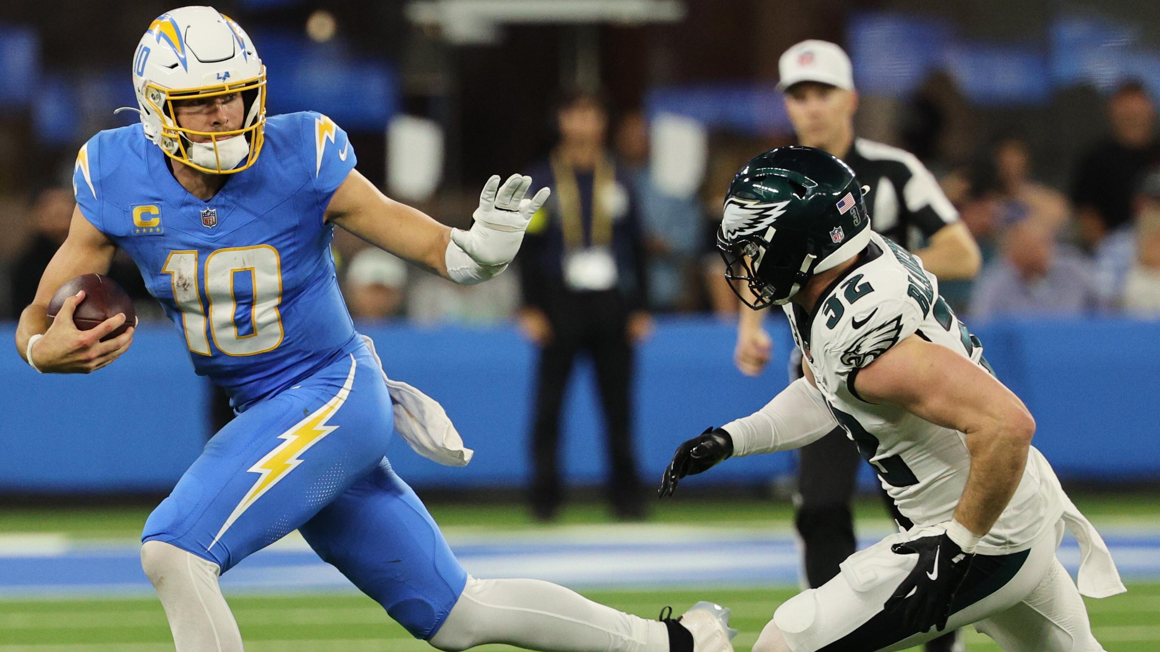Eagles Chargers Football