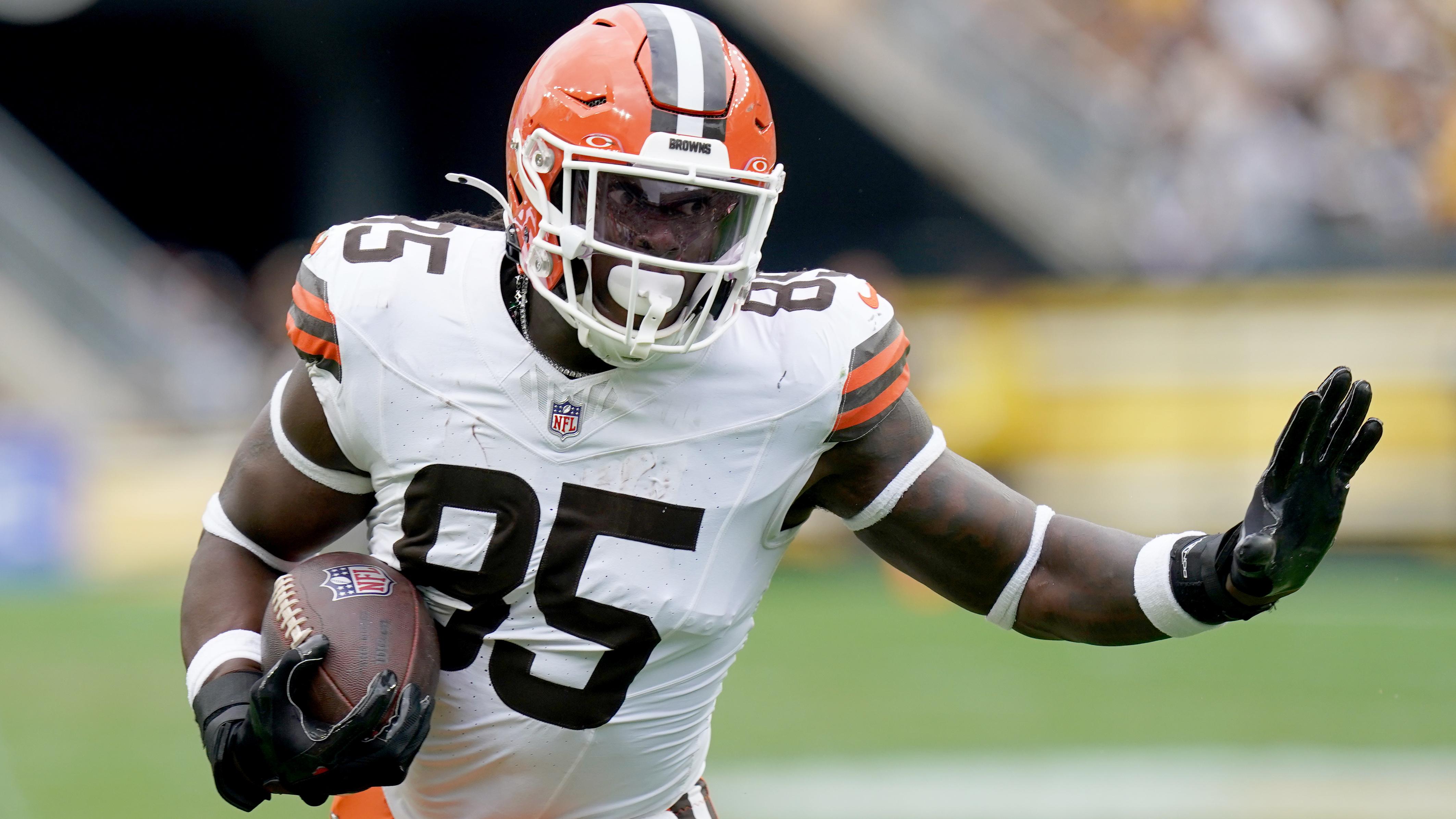 Browns Steelers Football