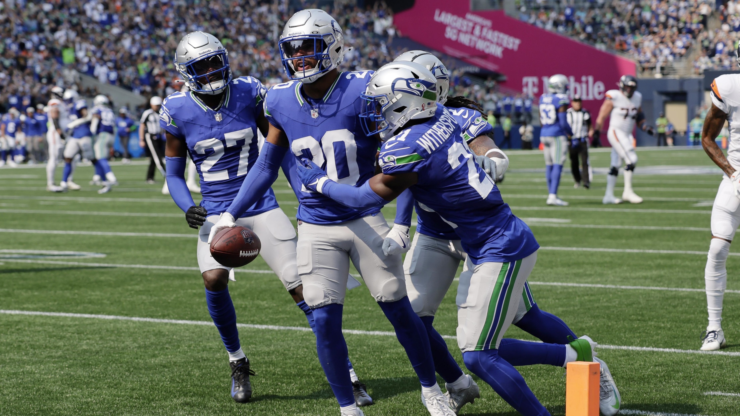 Broncos Seahawks Football