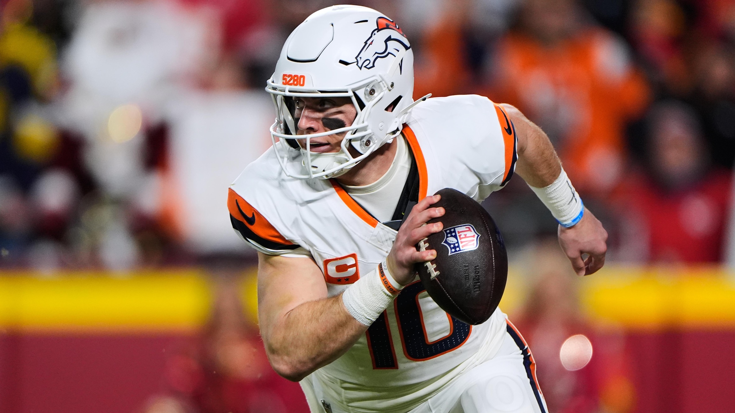 Broncos Chiefs Football
