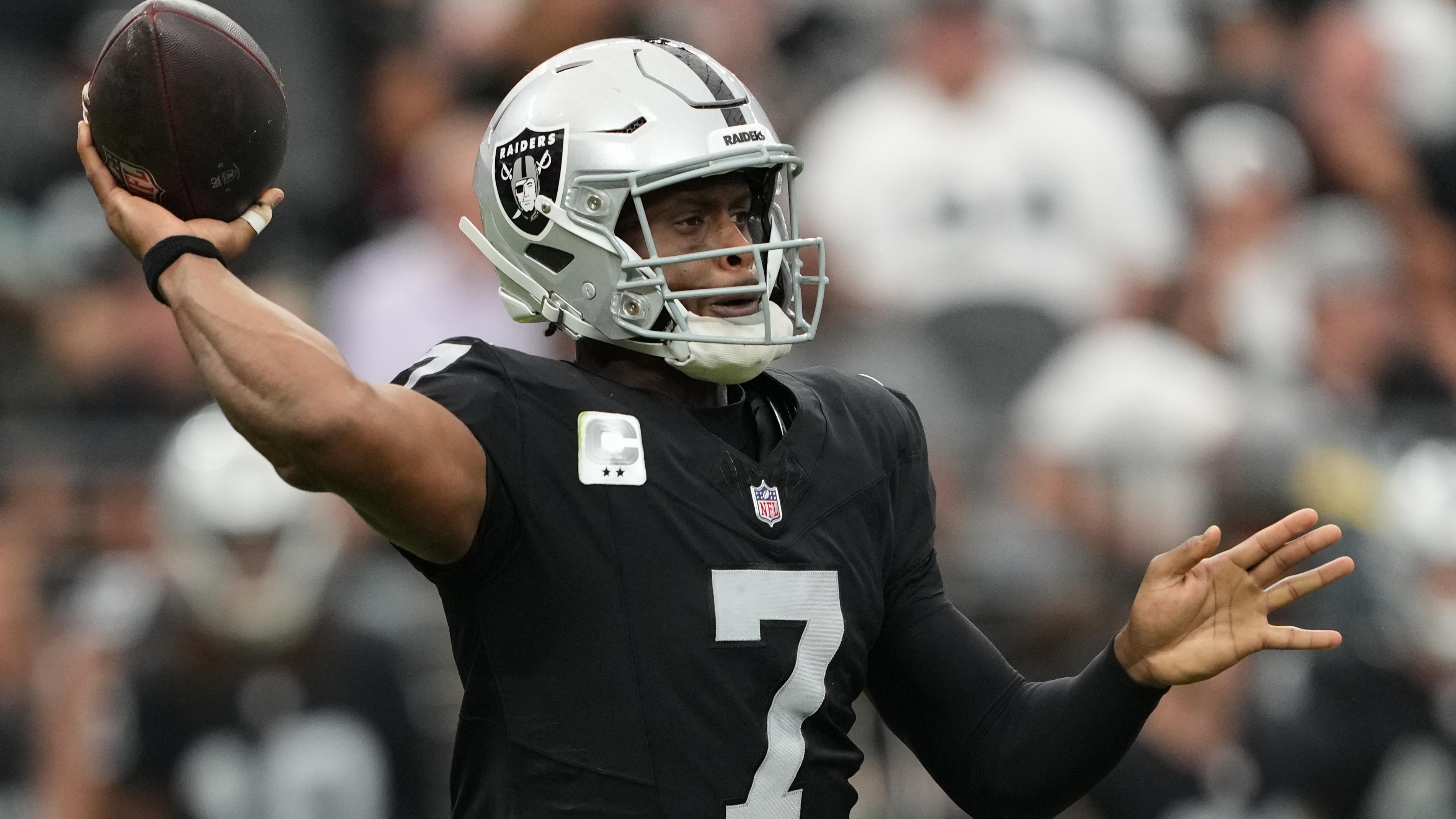 Titans Raiders Football