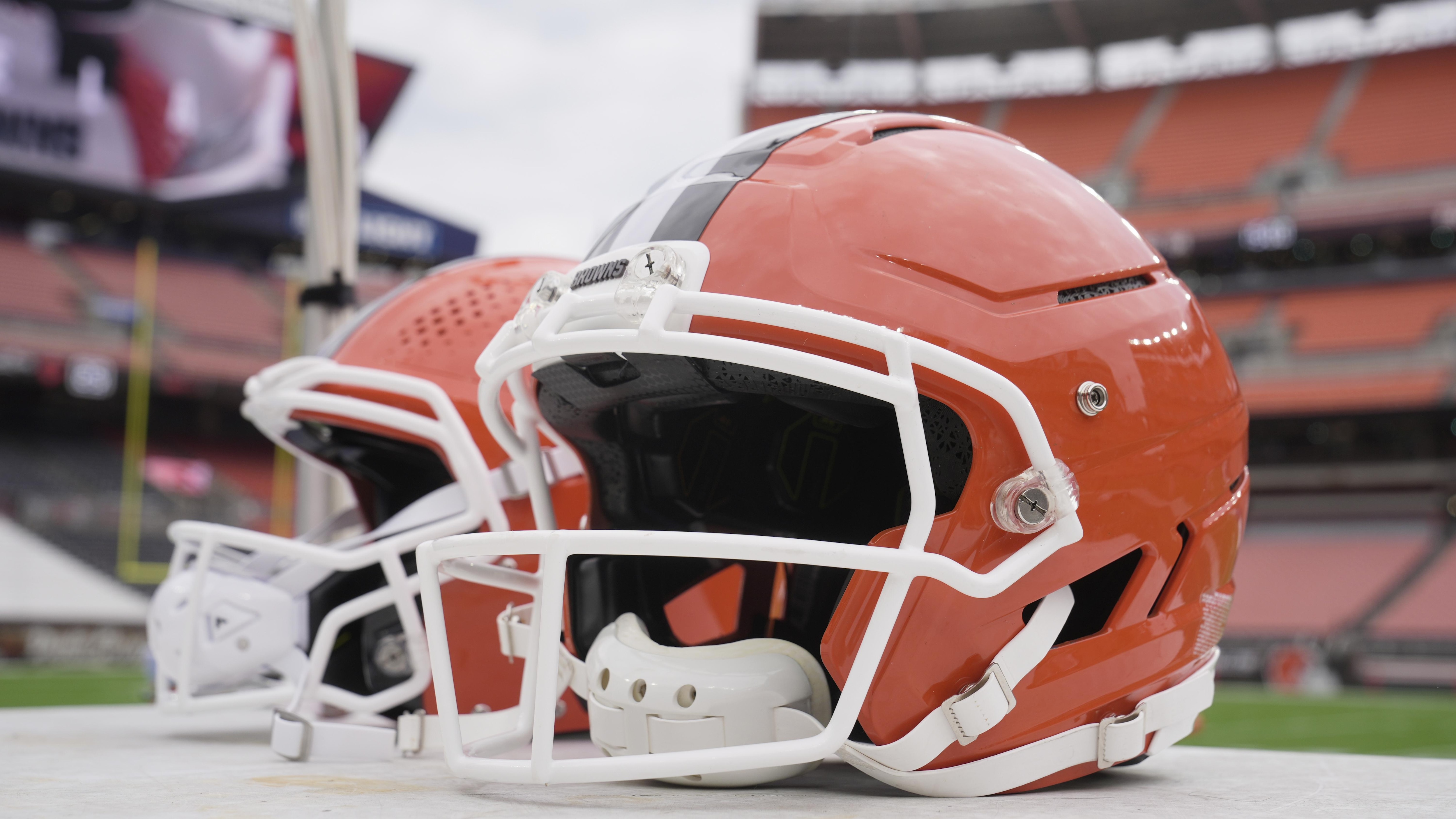 Rams Browns Football