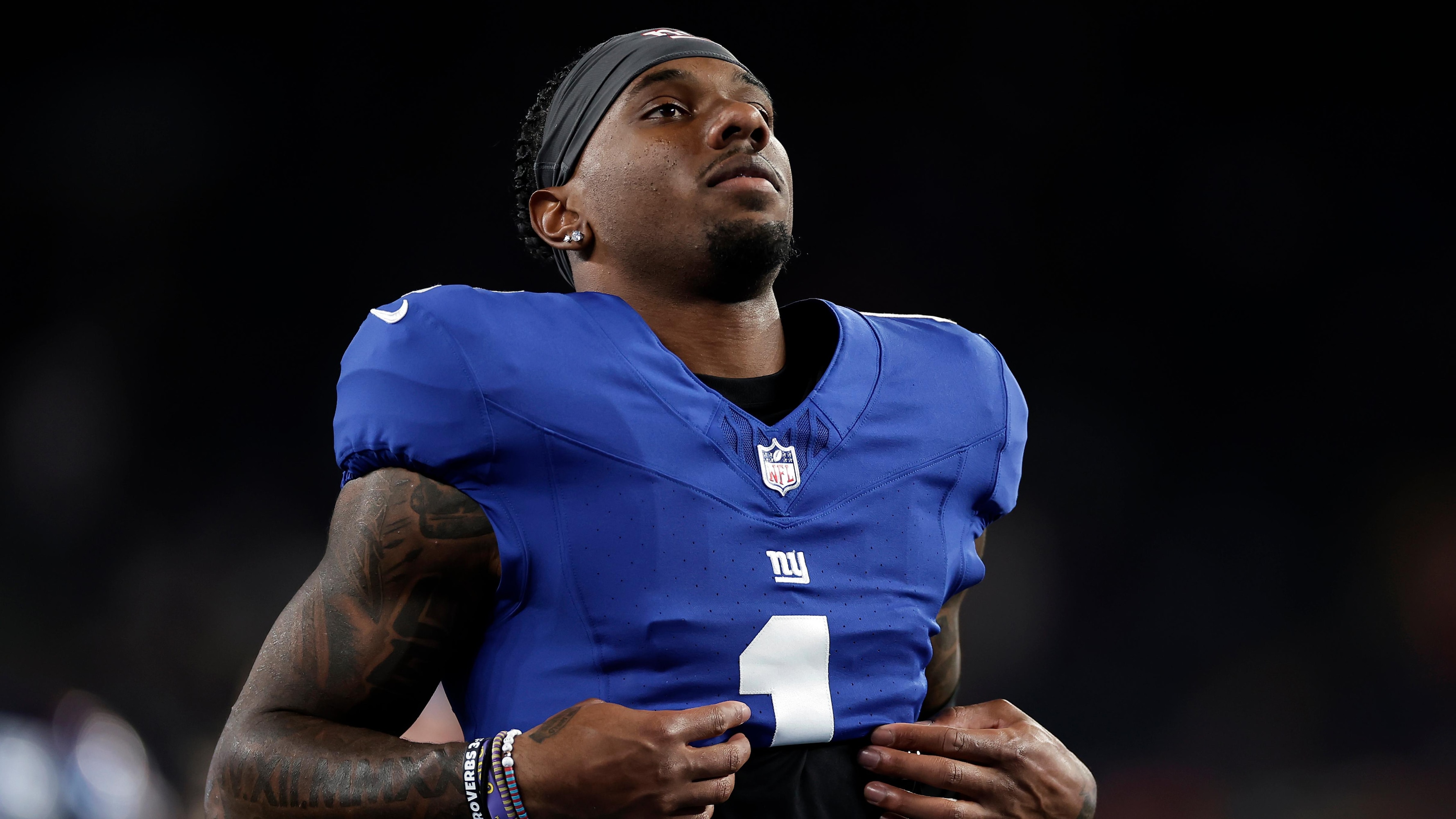 Giants' Malik Nabers Reportedly Believed to Have Torn ACL, Carted Off with Injury